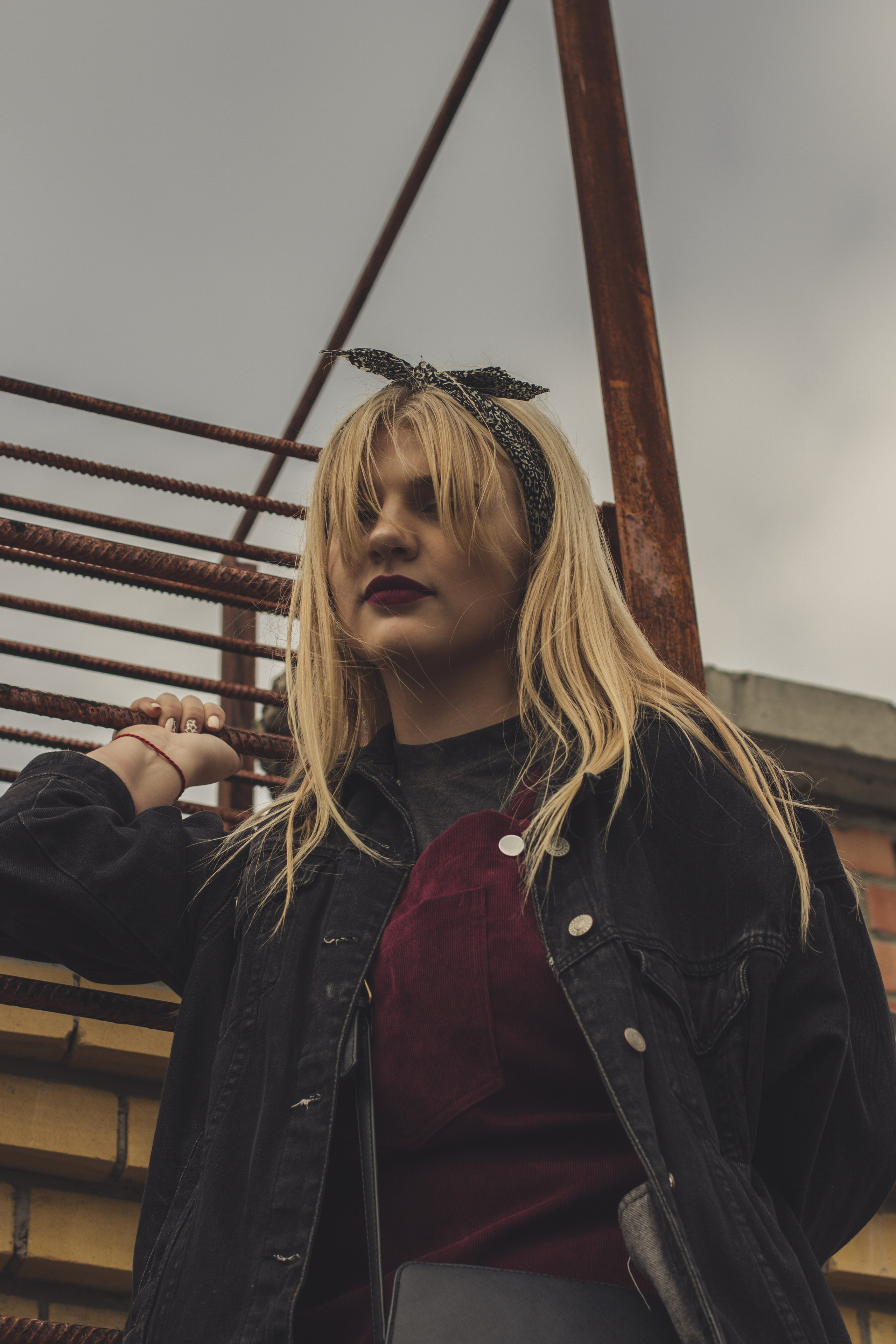 Ася.Крыша 2019 год. Фотограф и видеограф в Омск/Москва Сащенко Лера