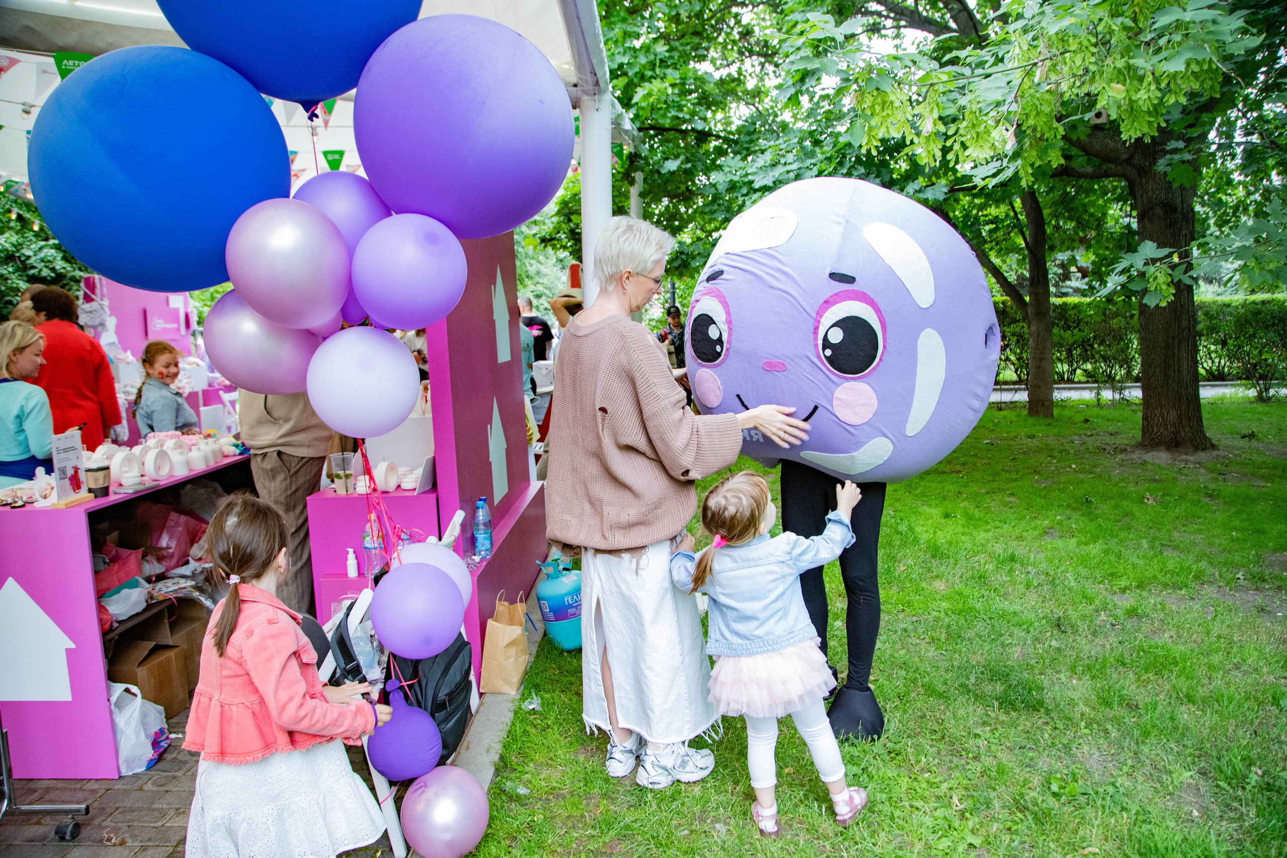 Съемка для благотворительного фонда. Женский фотограф в Москве Рина Леонтьева