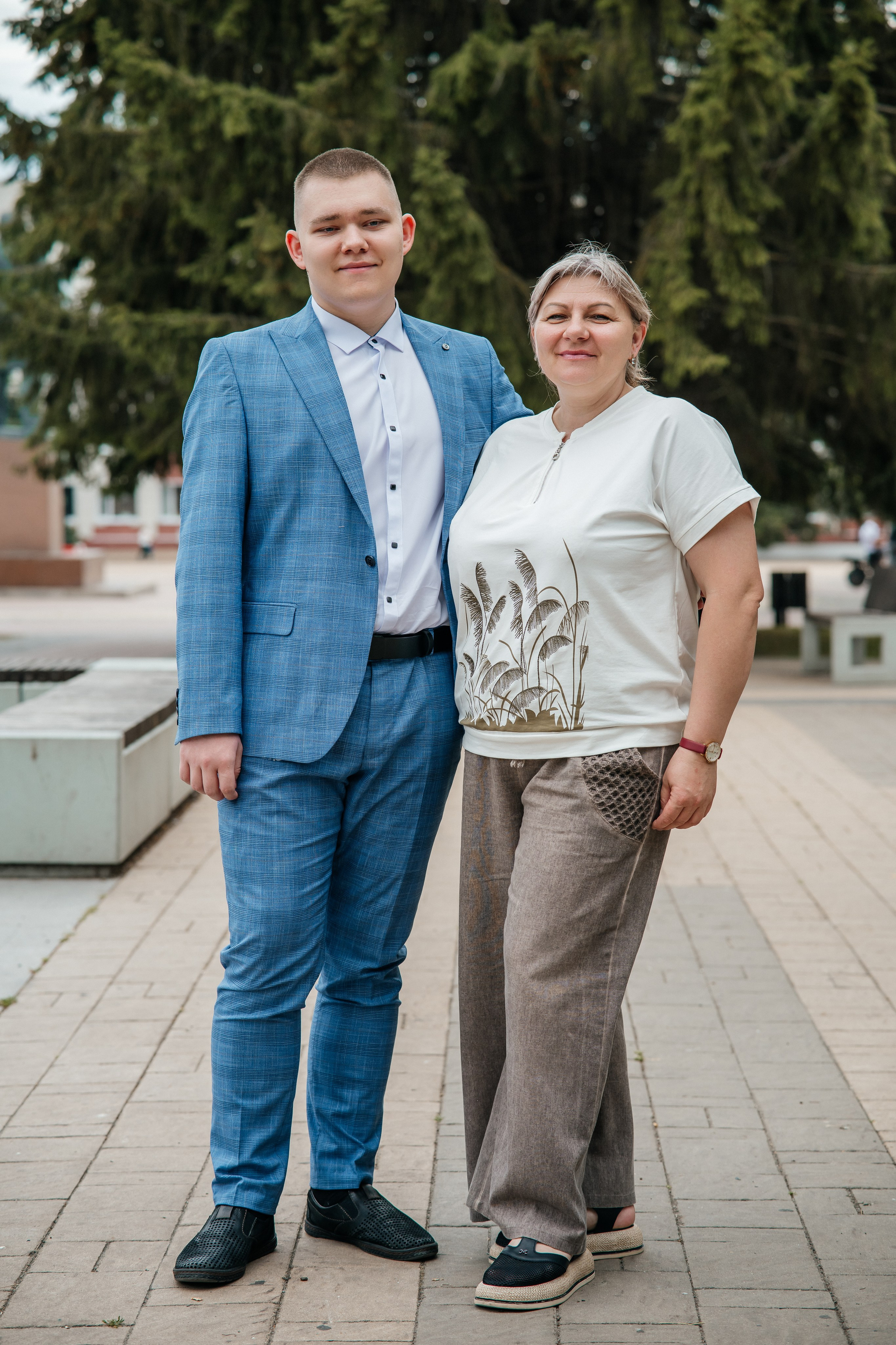 Медалисты. Школьный фотограф в Валуйках. Фотосессии для выпускников и изготовление выпускных альбомов в городе Валуйки и в Белгородской области