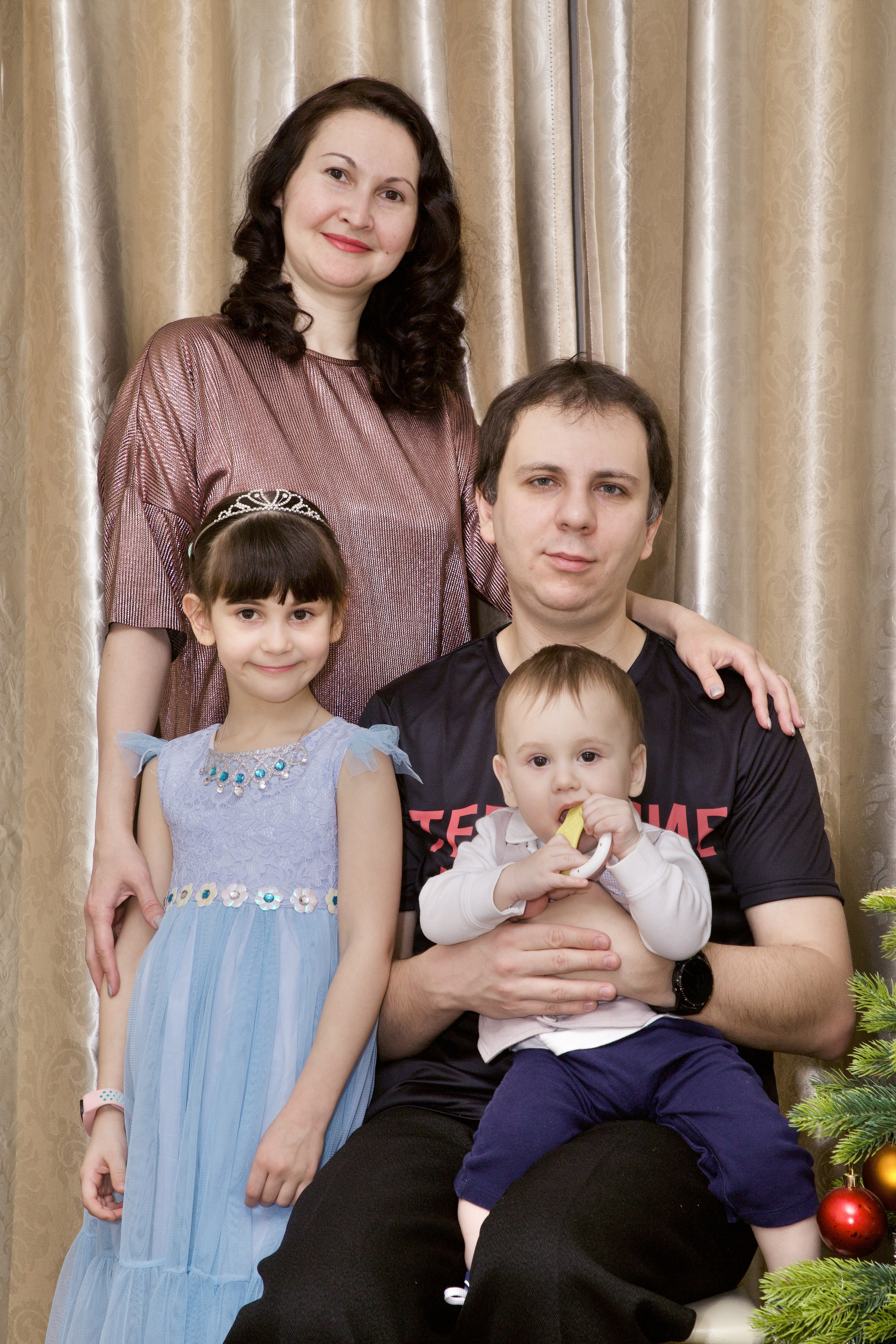 Юля Сергей Настя Олег и Серёжка ч.1. Школьные выпускные альбомы в Москве Марина Николаева