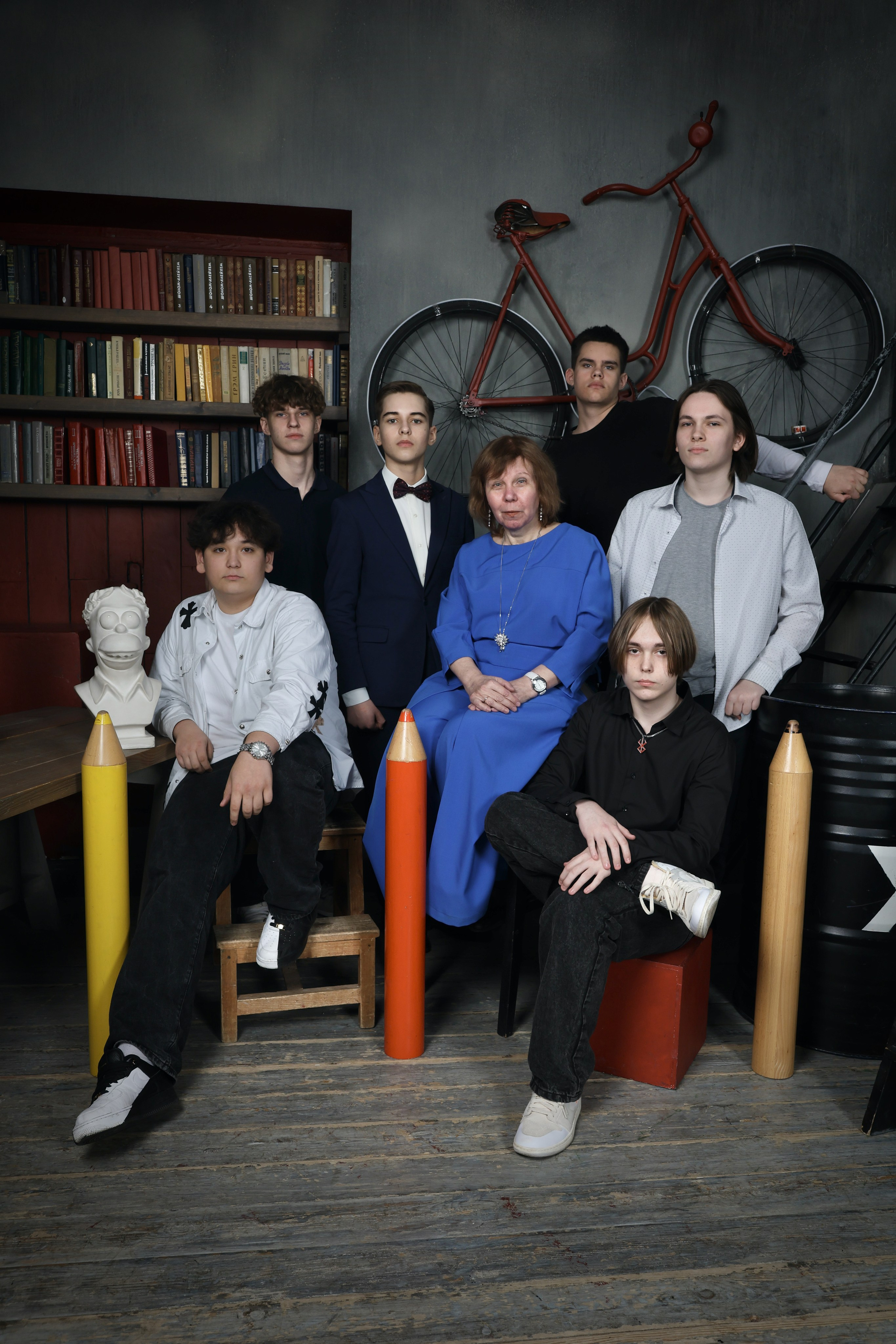 Съёмка в студии. Школьные выпускные альбомы в Москве Марина Николаева