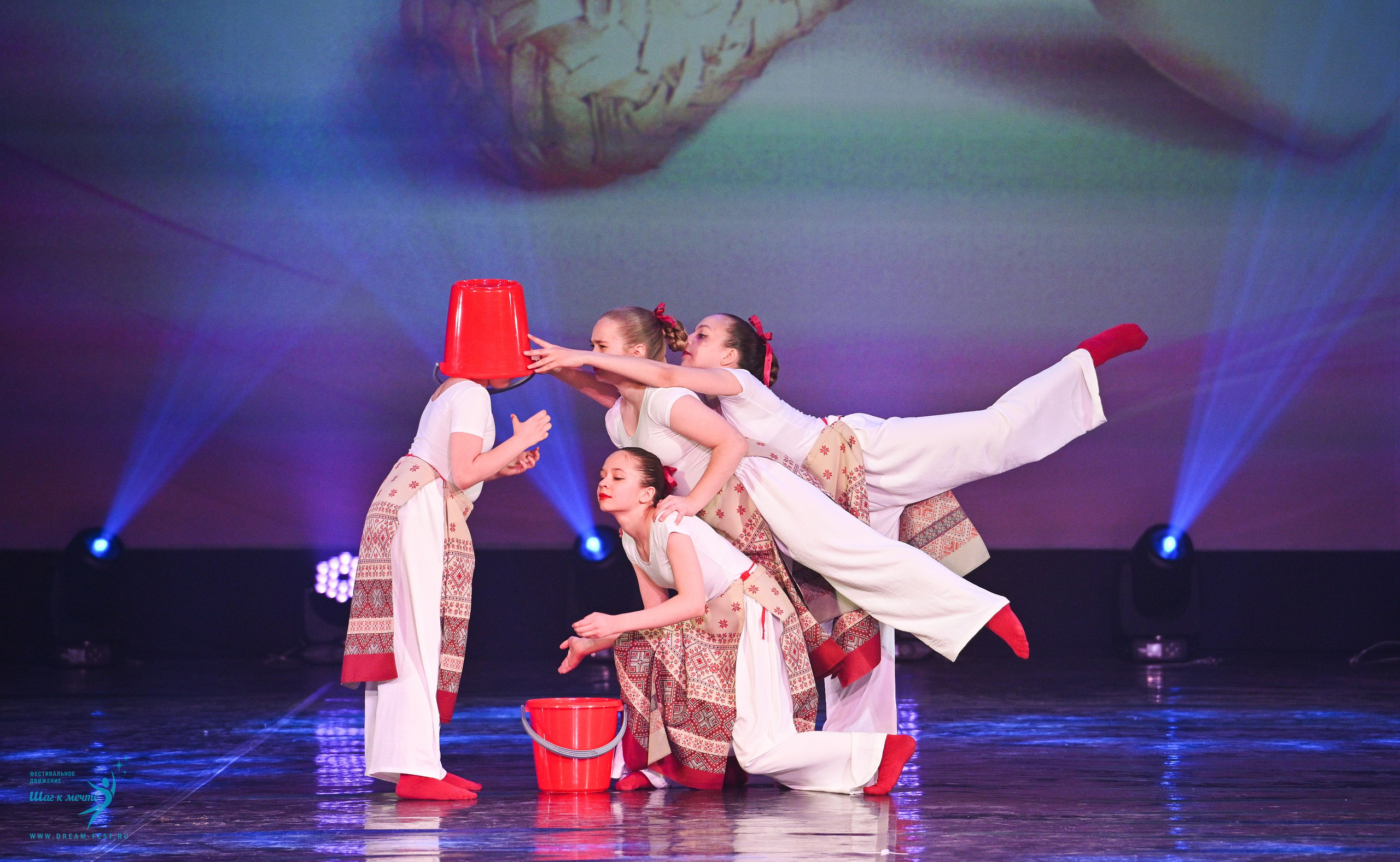 24.05.2025 «Мир под названием — Искусство танца» Фестивальное движение «Шаг к мечте» г. Кострома. Медиастудия Фото Концепт