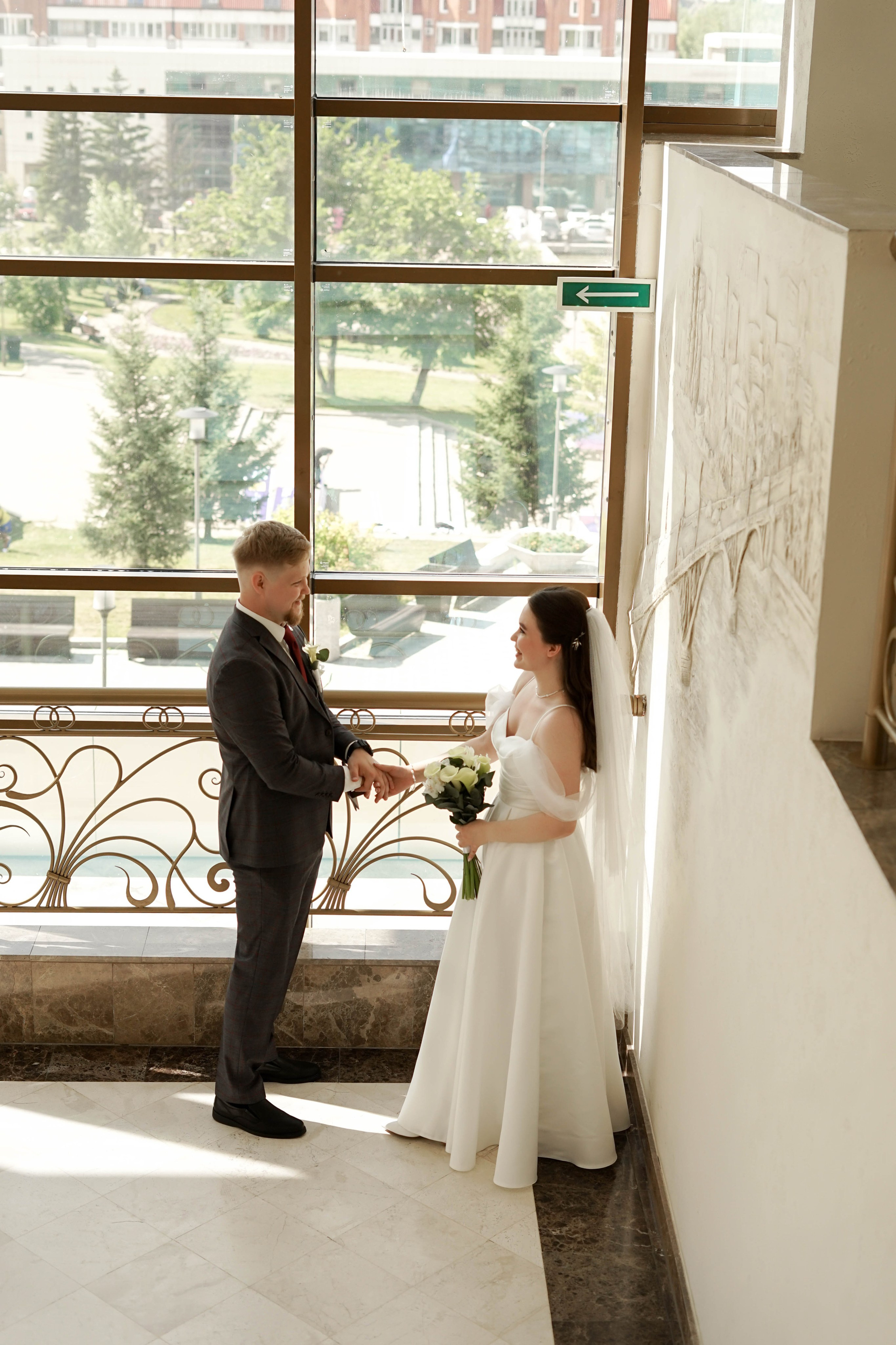 Оля и Дима: регистрация, свадебная прогулка. Фотограф в Иркутске