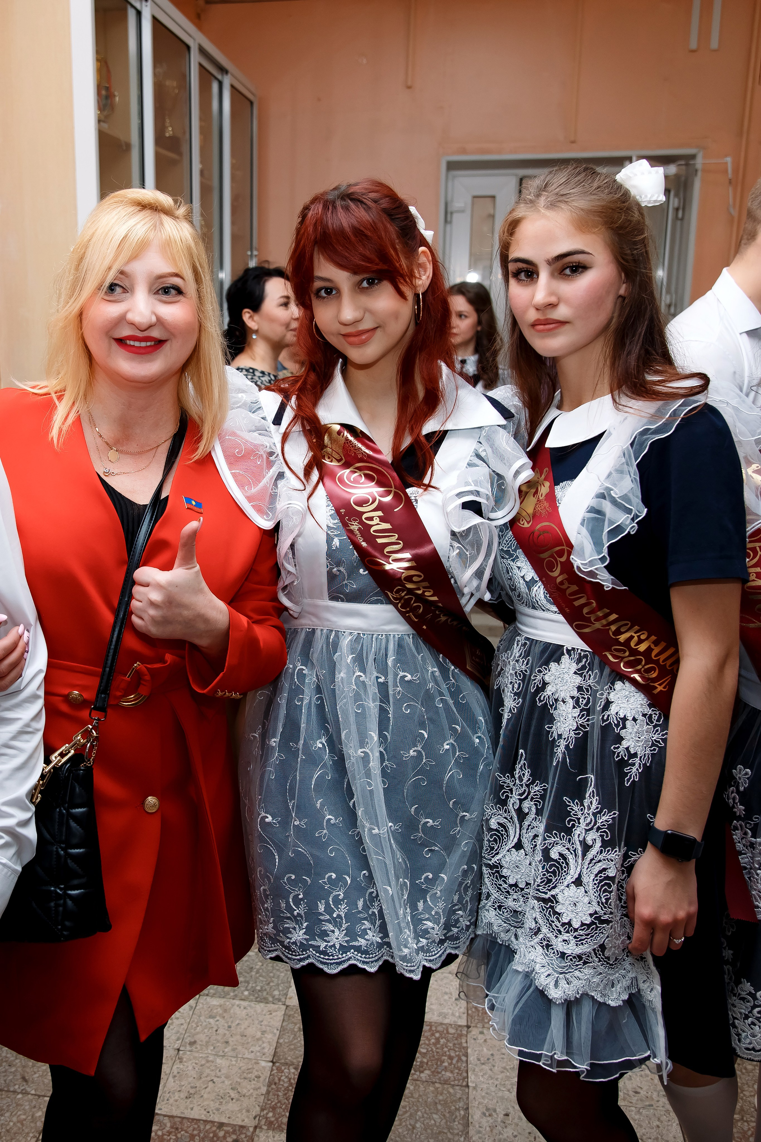 11 класс Последний звонок. Фотограф Любовь Корниенко, Примоский край