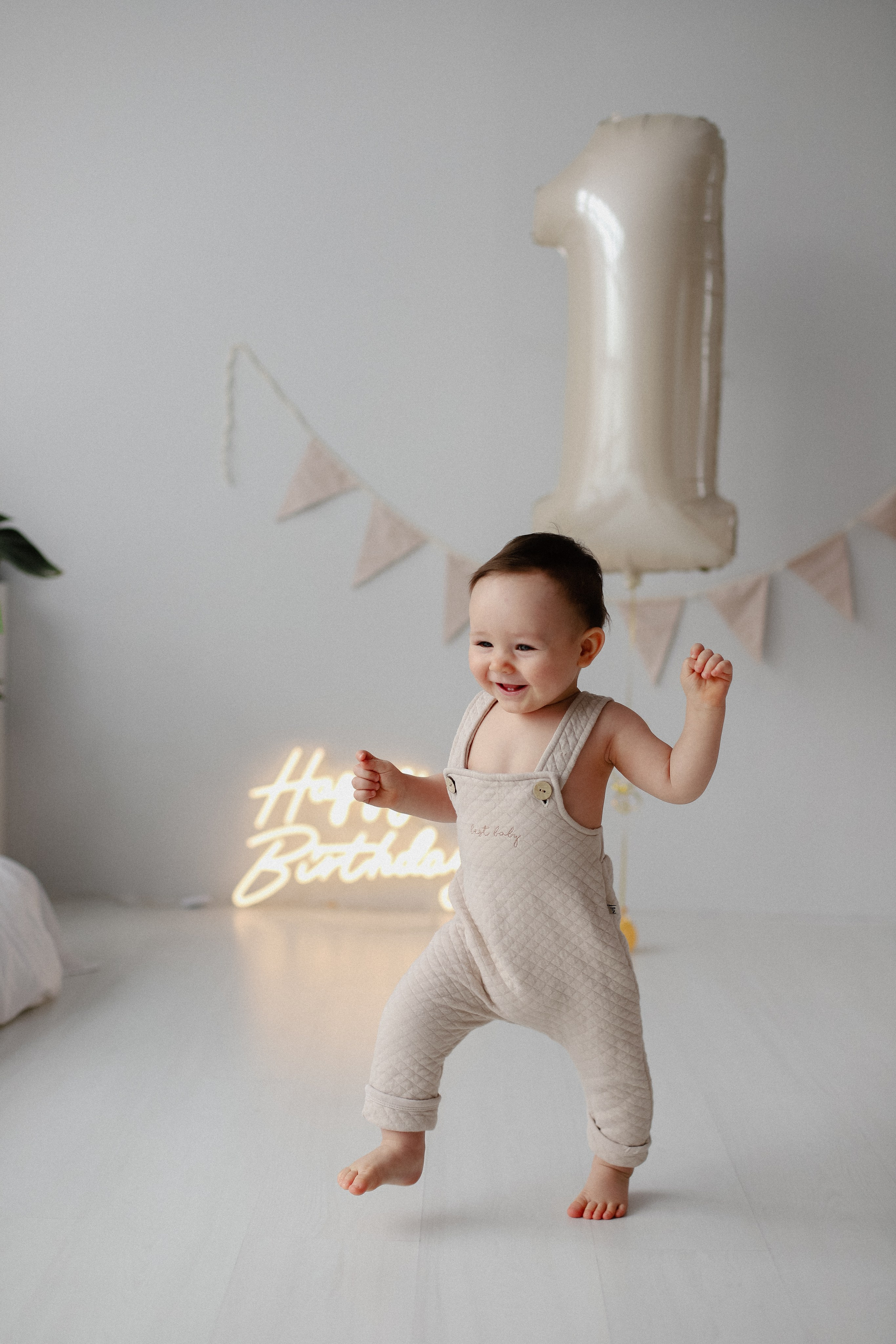 Тимофею 1 год. Фотограф в Алматы и Москве Даша Пушкина