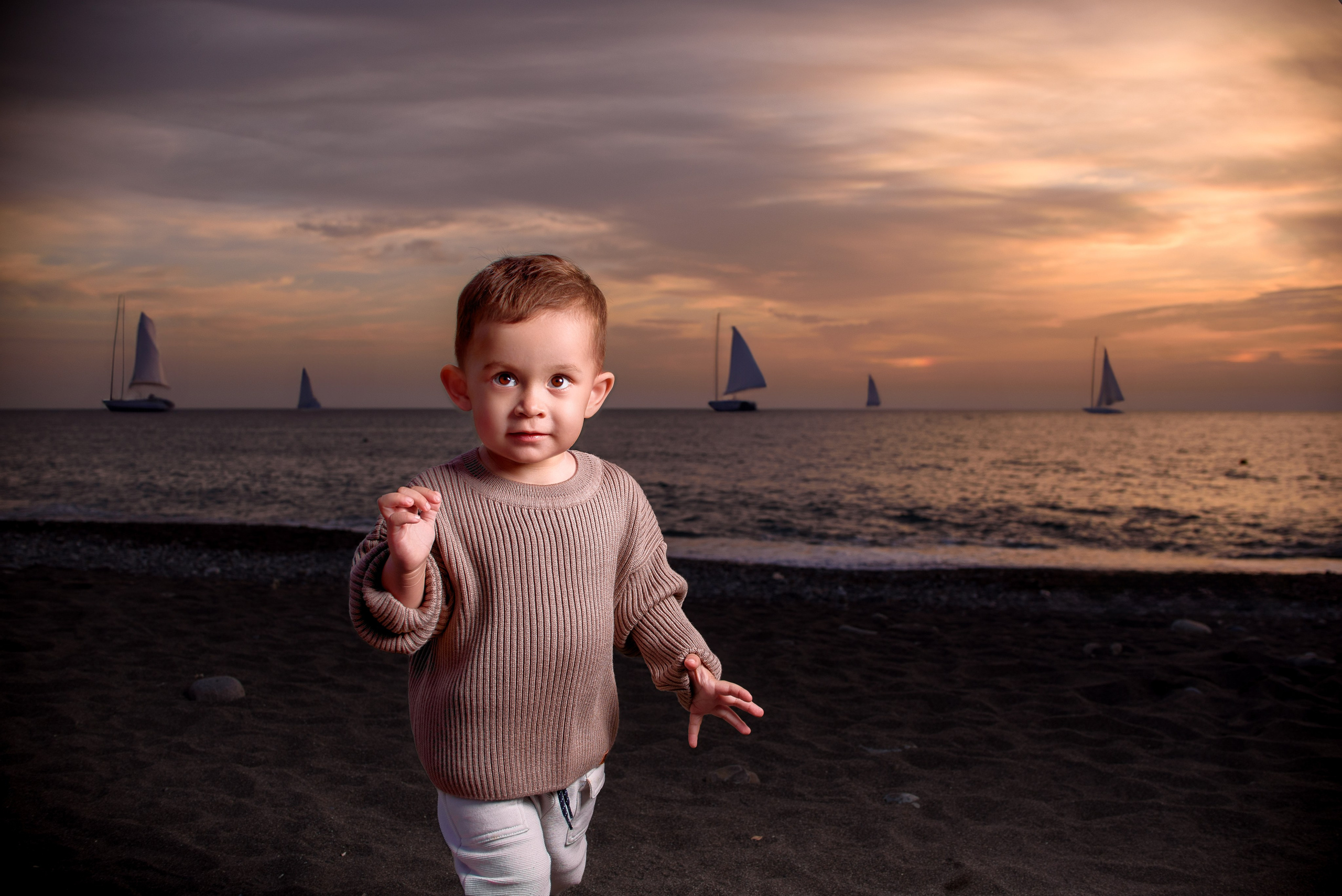 Фотосессия мальчика на море. Детский студийный фотограф Сочи