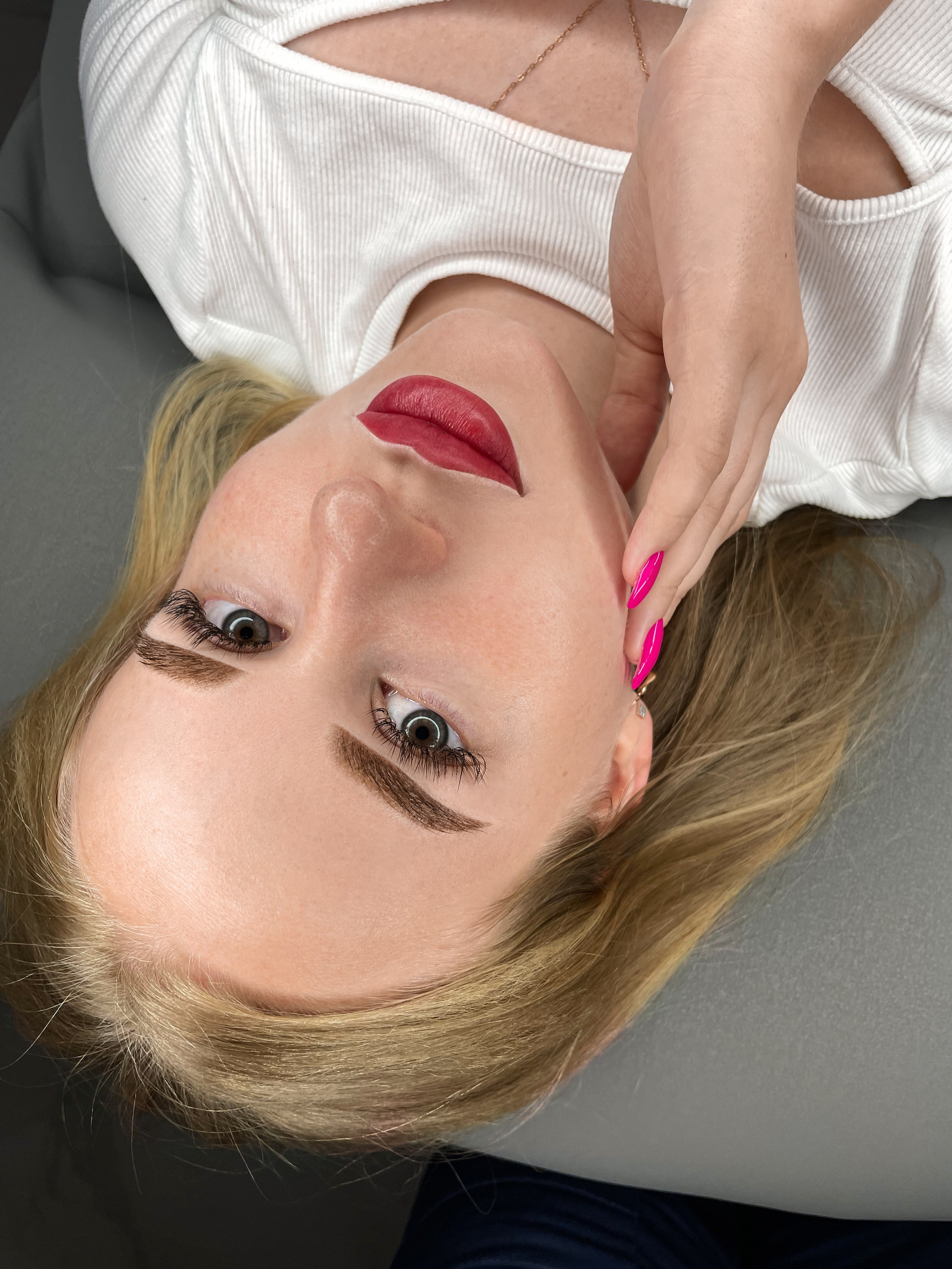 Анастасия. Студия перманентного макияжа, косметологии и массажа SYMMETRY в Москве, м. Киевская