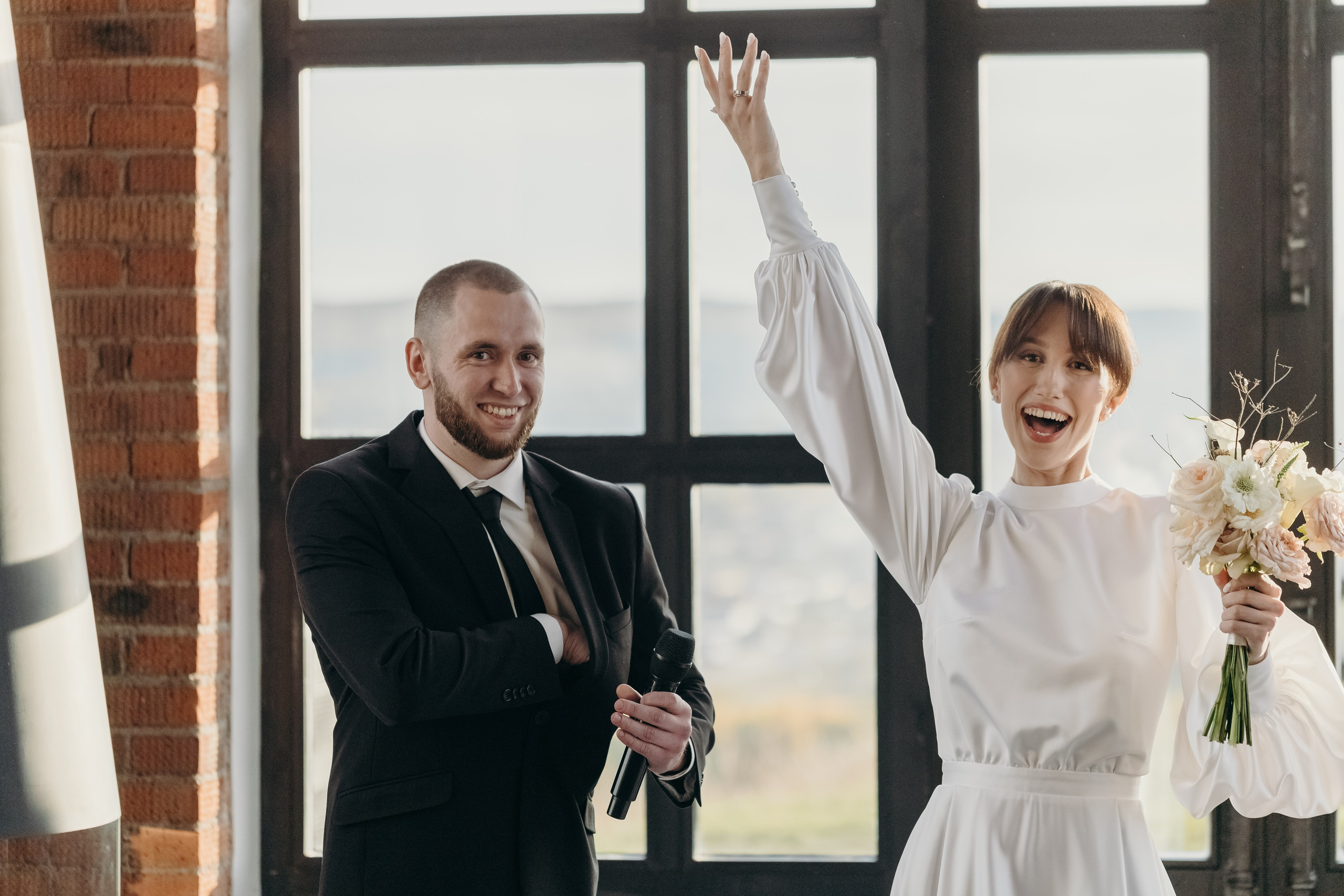 Свадьба для своих в Замке Шамони в Красноярске. Свадебный фотограф-видеограф в Красноярске Евгений Константинопольский