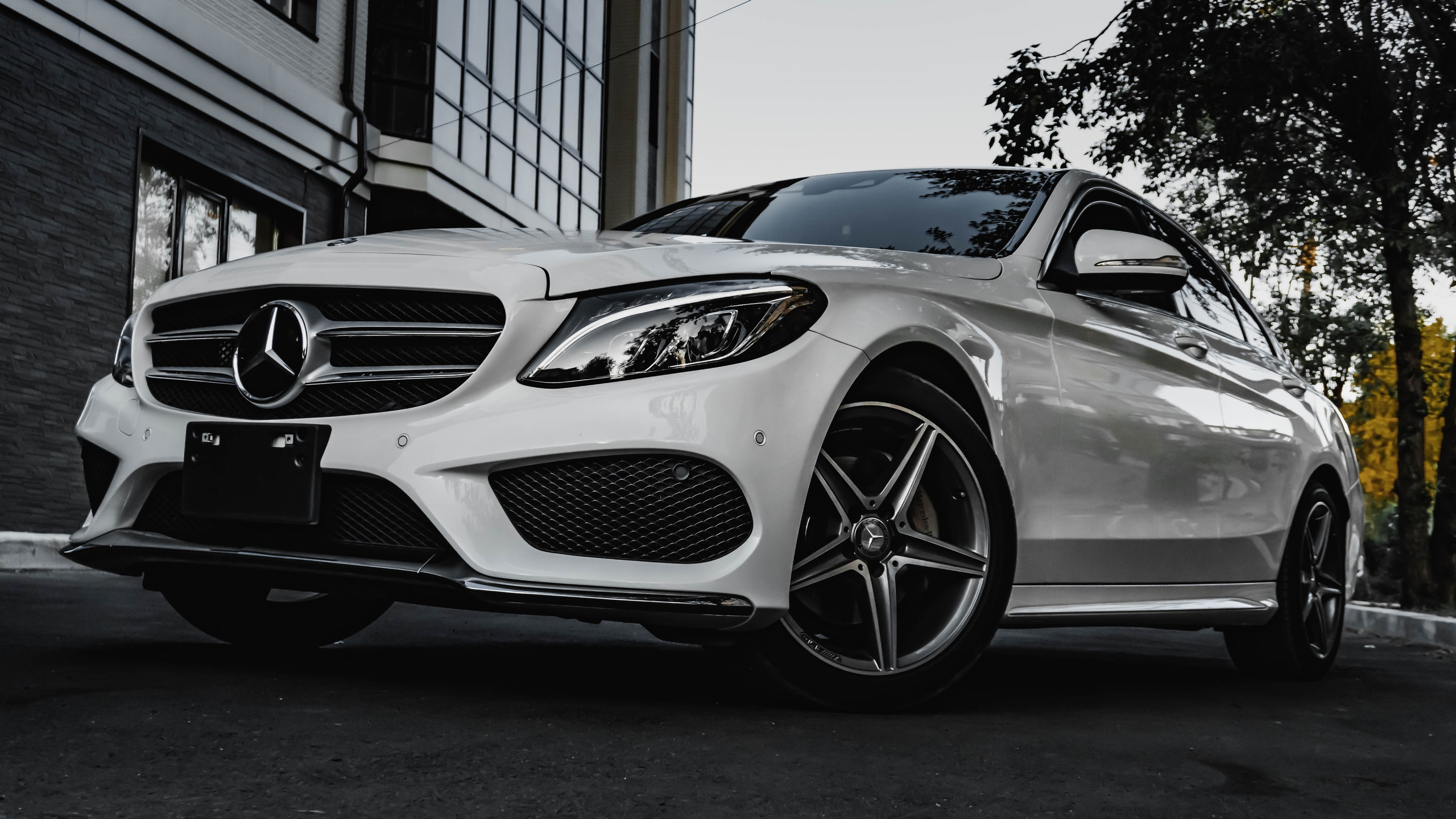 Mercedes-Benz C180. SHDEN — Photographer | Content Creator