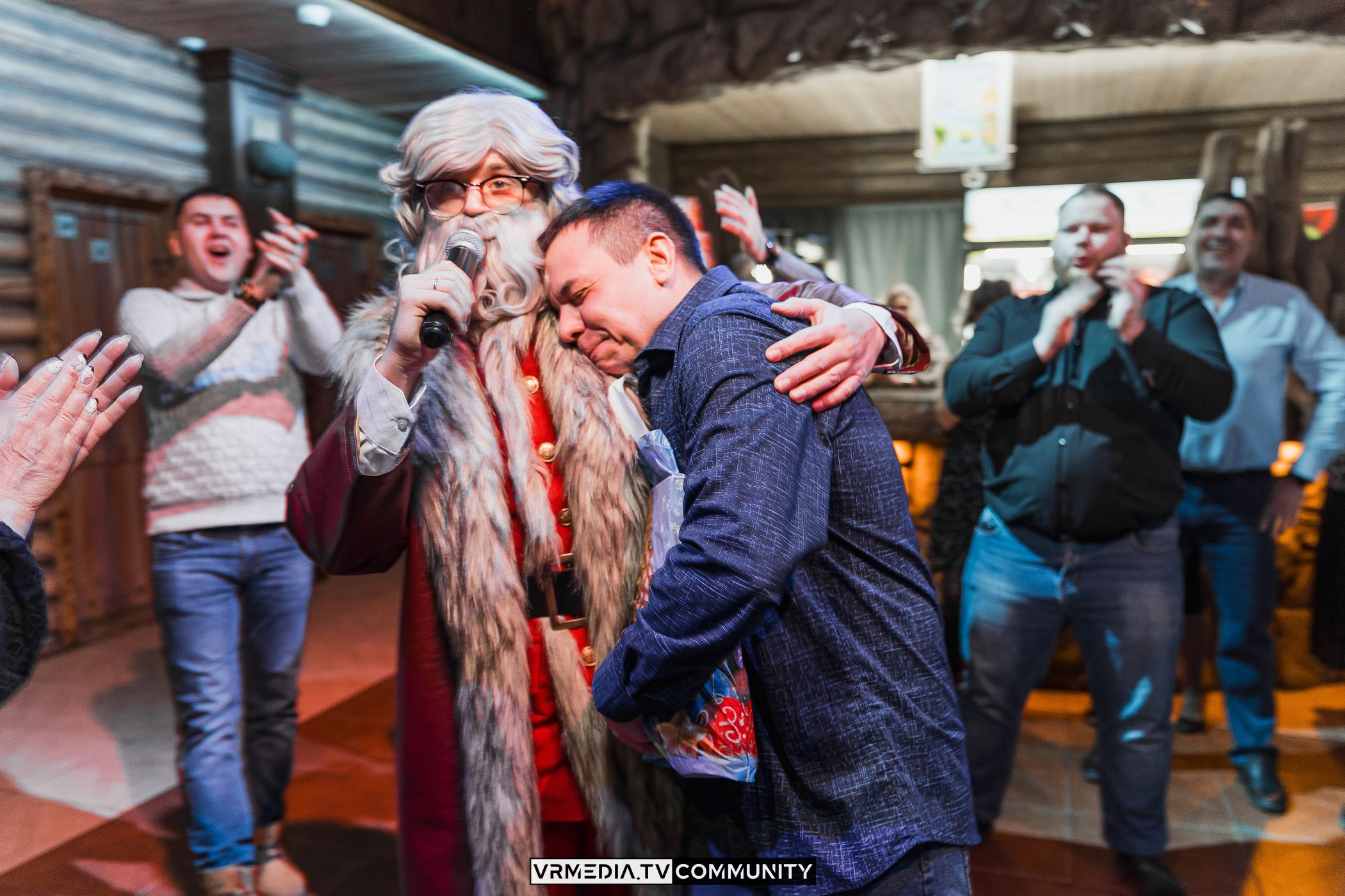 Новогодний вечер у «Петровича»