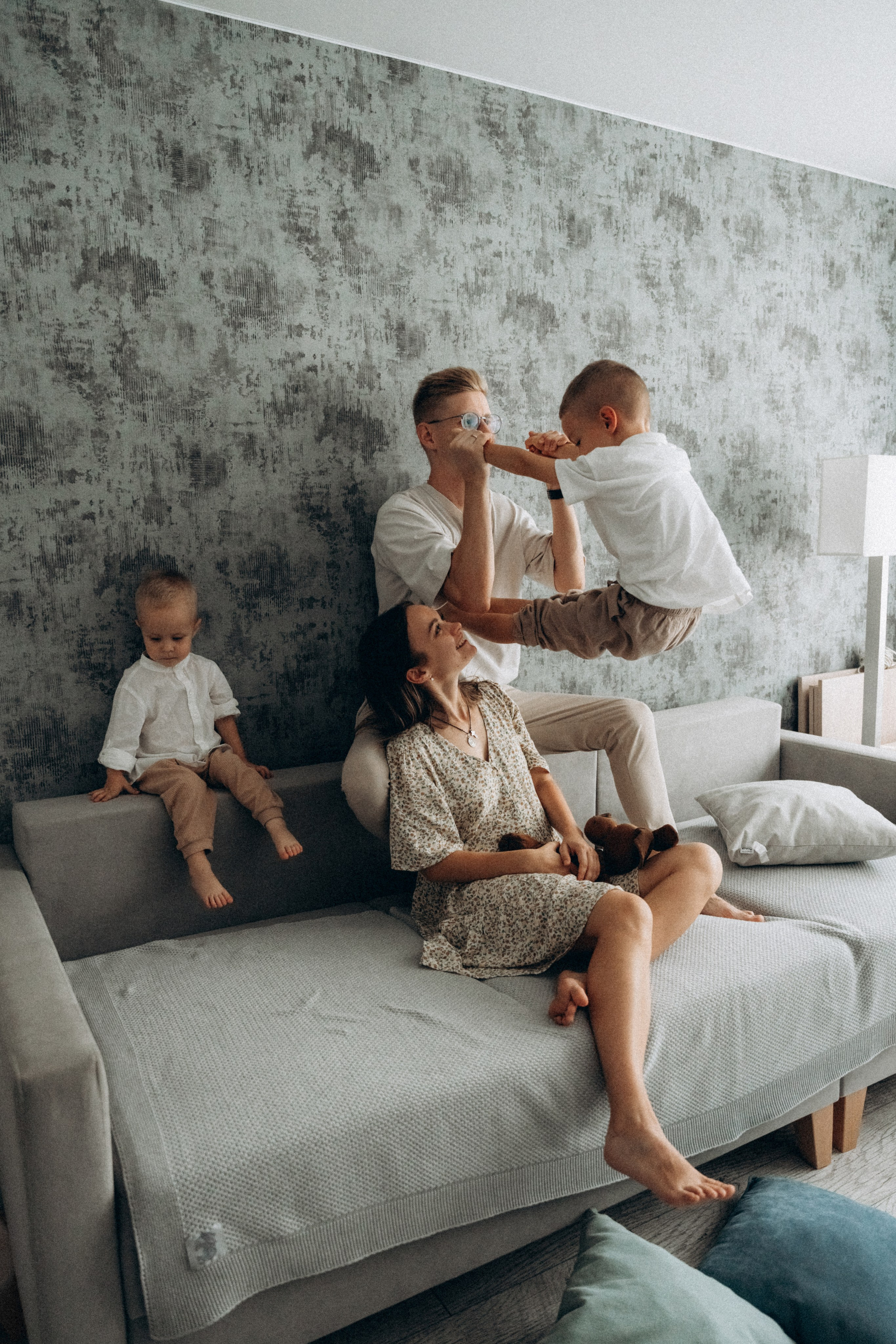 Вика, Сергей, Ян и Сава. Фотограф Мария Миллс | Минск