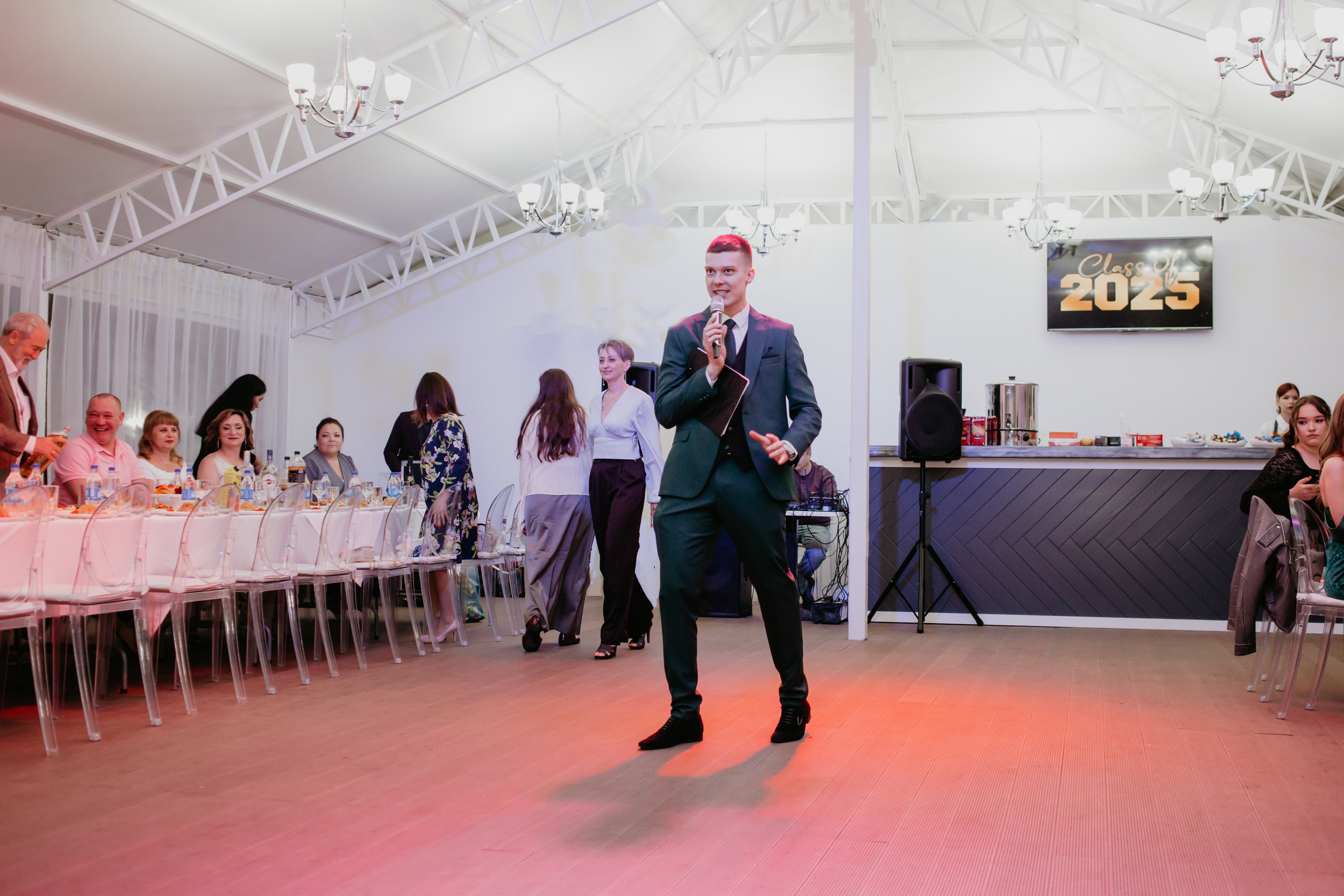 Выпускной 2025 (41 школа) 11 класс. Фотограф в Челябинске Ополихина Анна