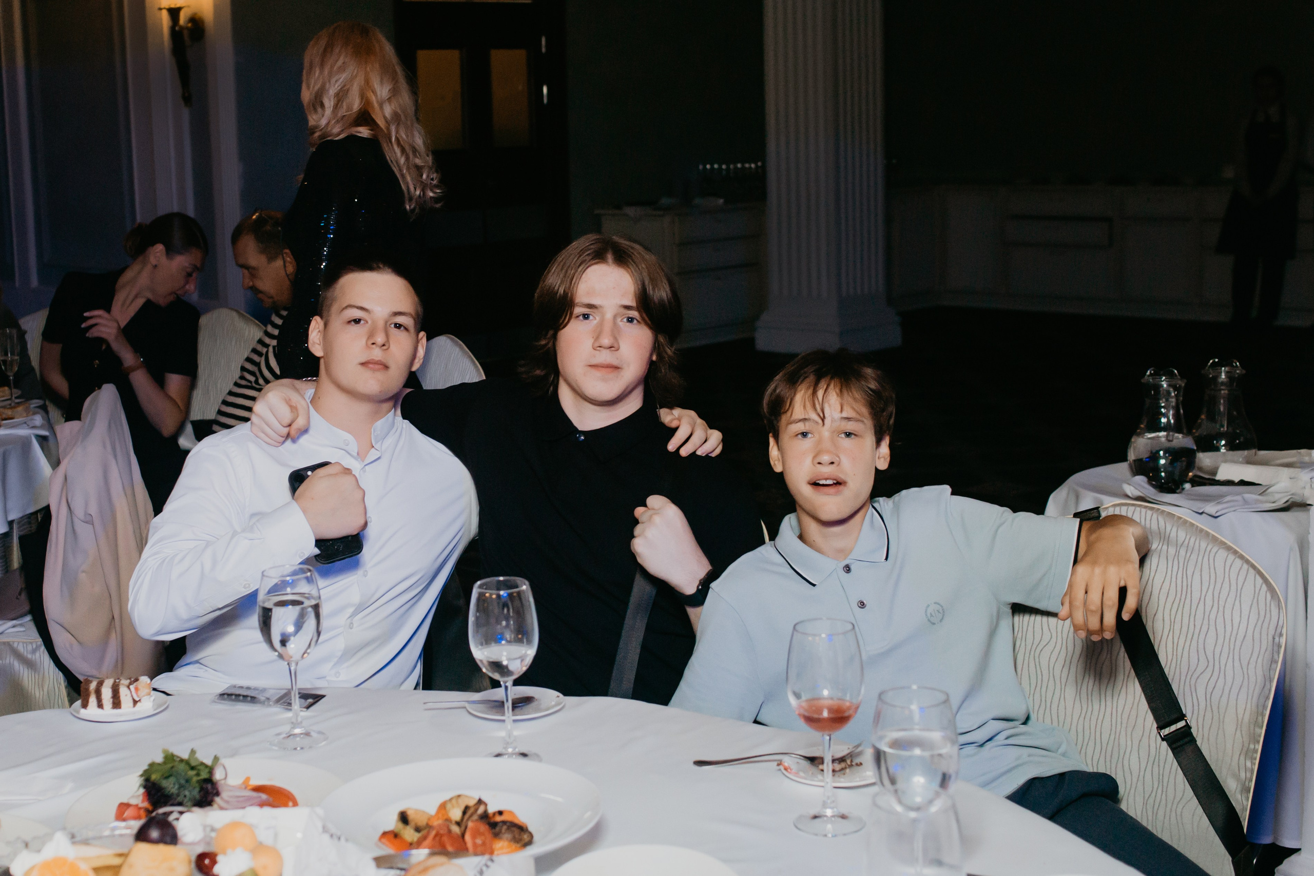 Выпускной 2025 (9класс) 124 школа. Фотограф в Челябинске Ополихина Анна