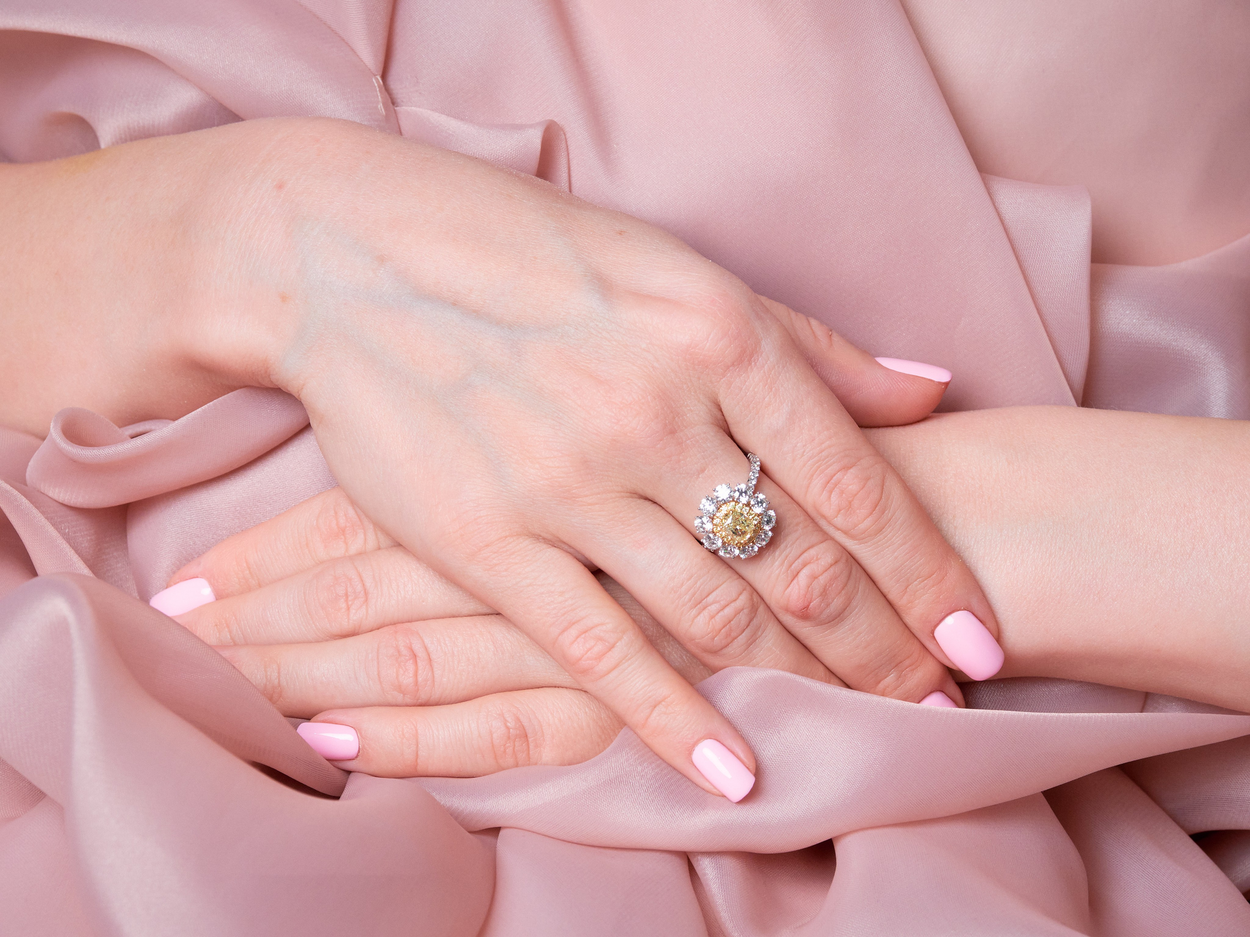 Съемка ювелирных изделий. Коммерческий и художественный фотограф в Москве Плоскирев Валерий