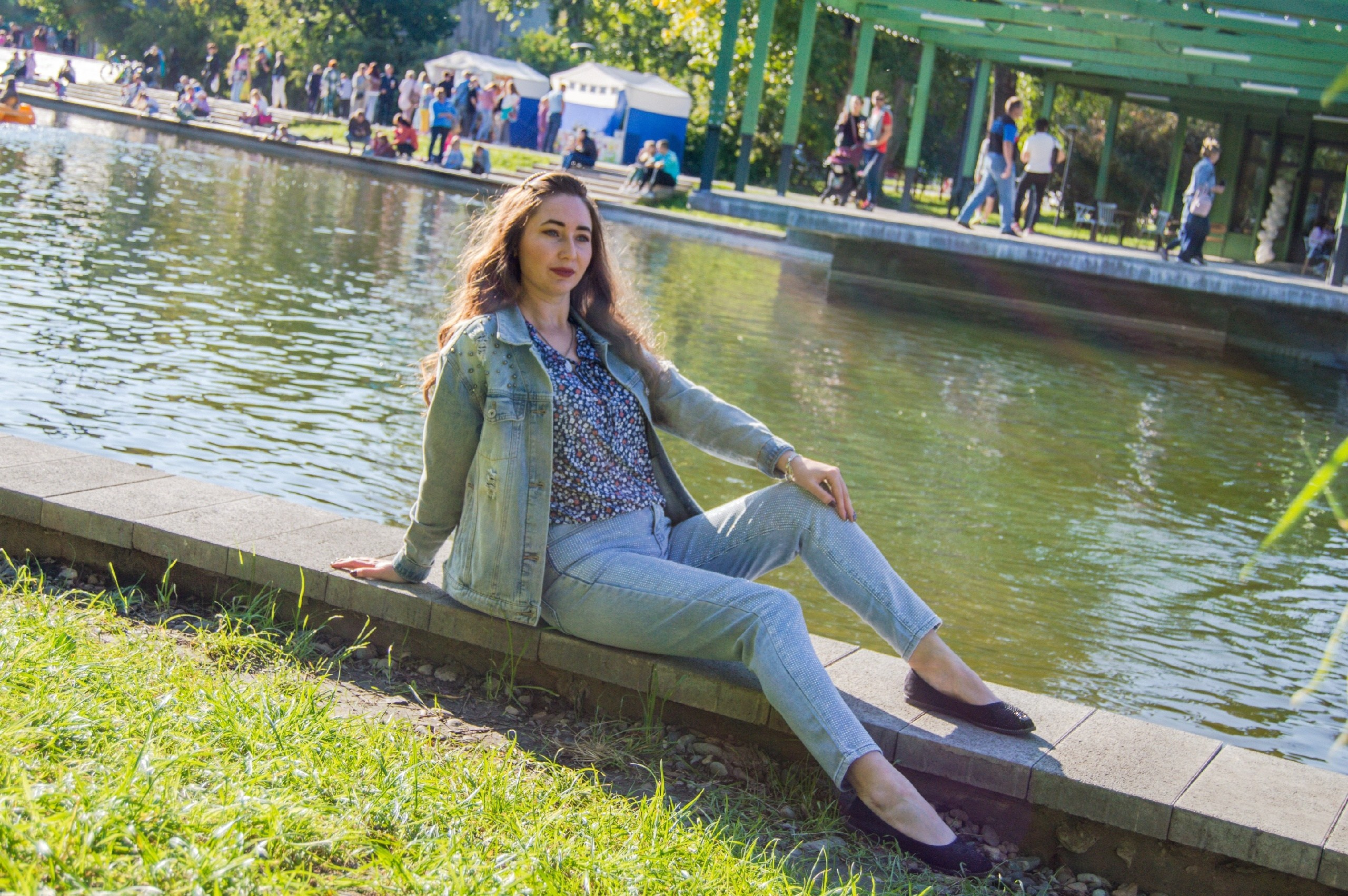 Парк Изумрудный| Прогулочная фотосессия Юля|10.09.2023. Фотограф-видеограф Познякова Любовь