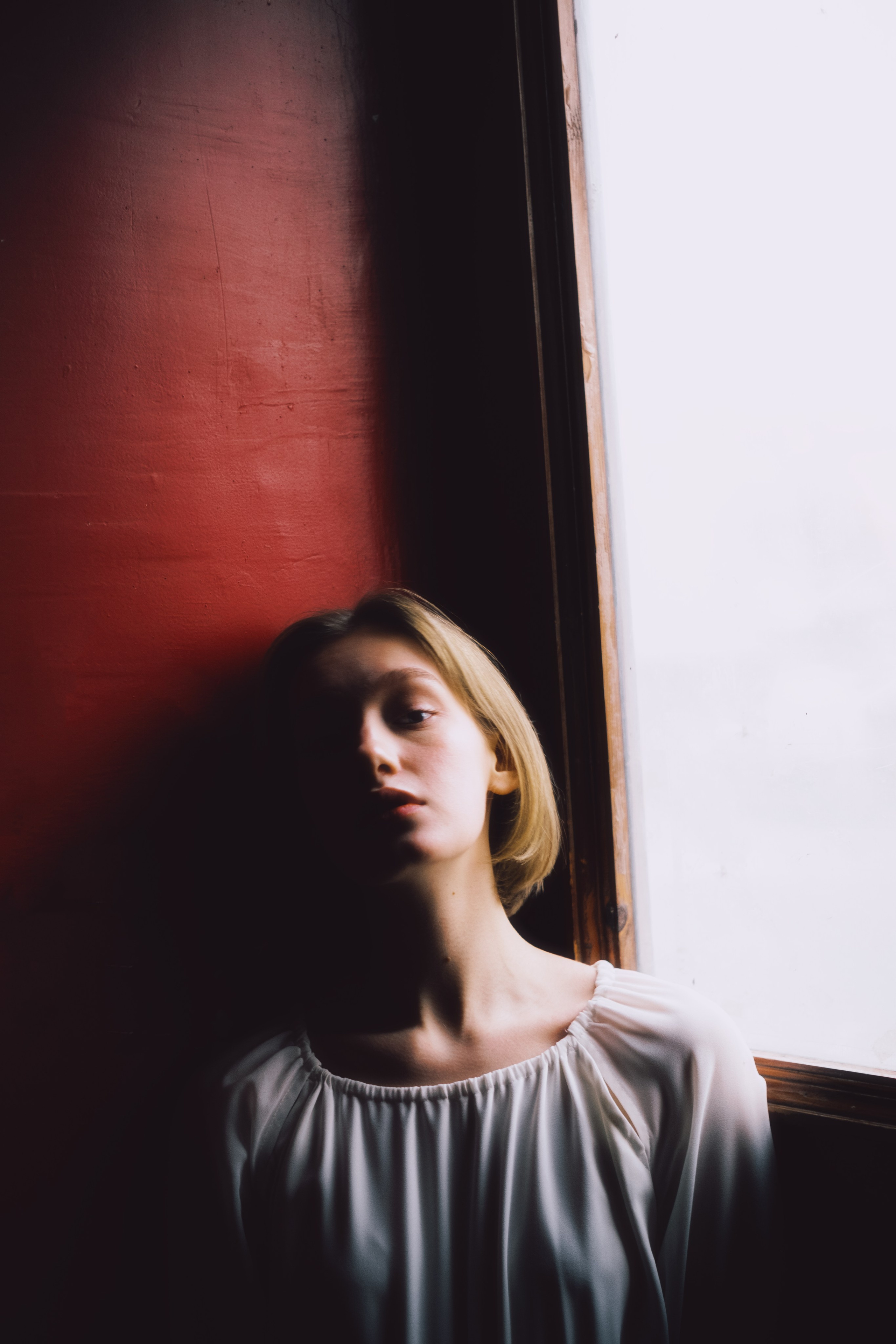 Катя. Съёмка в красной парадной. Lickord