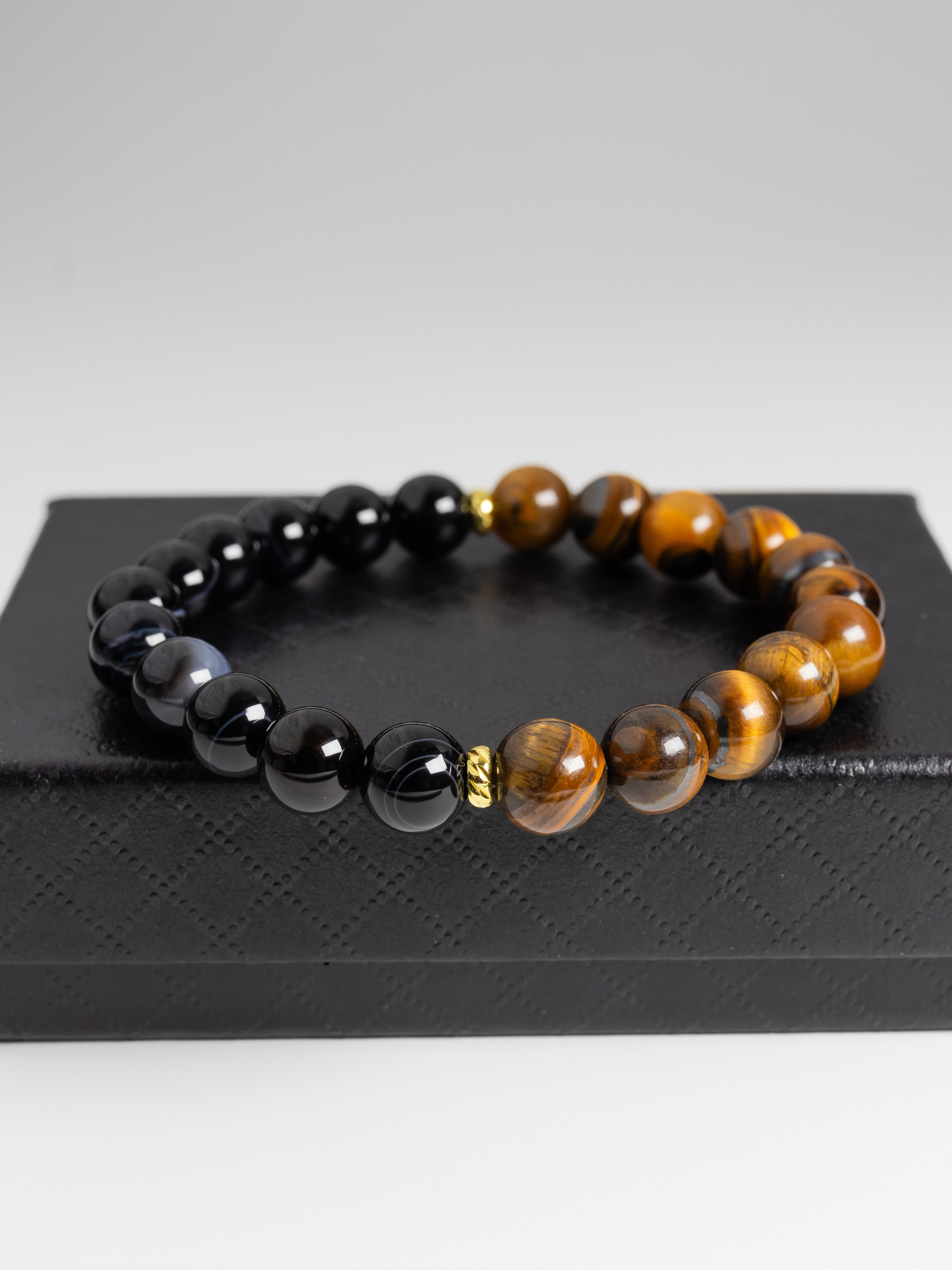 Браслеты камень. Фотограф в Краснодаре Арина Кудряшова