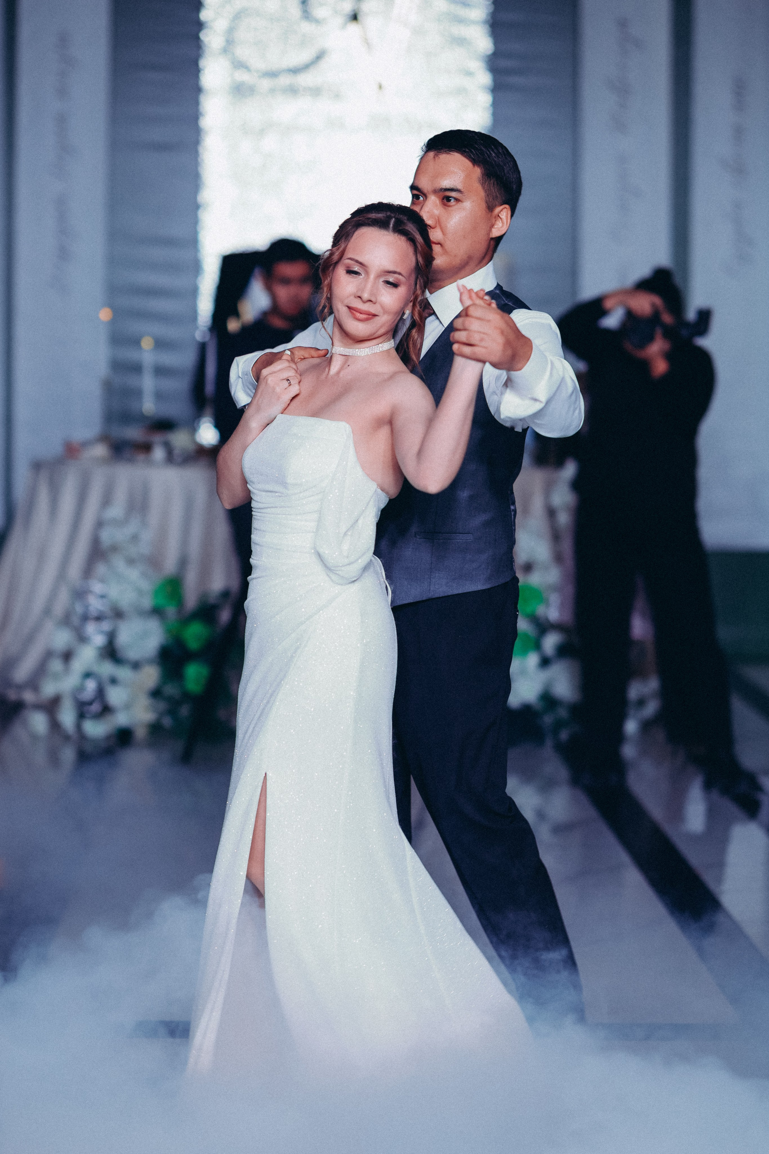 Свадебная. Фотограф в Жезказгане. Графический дизайнер