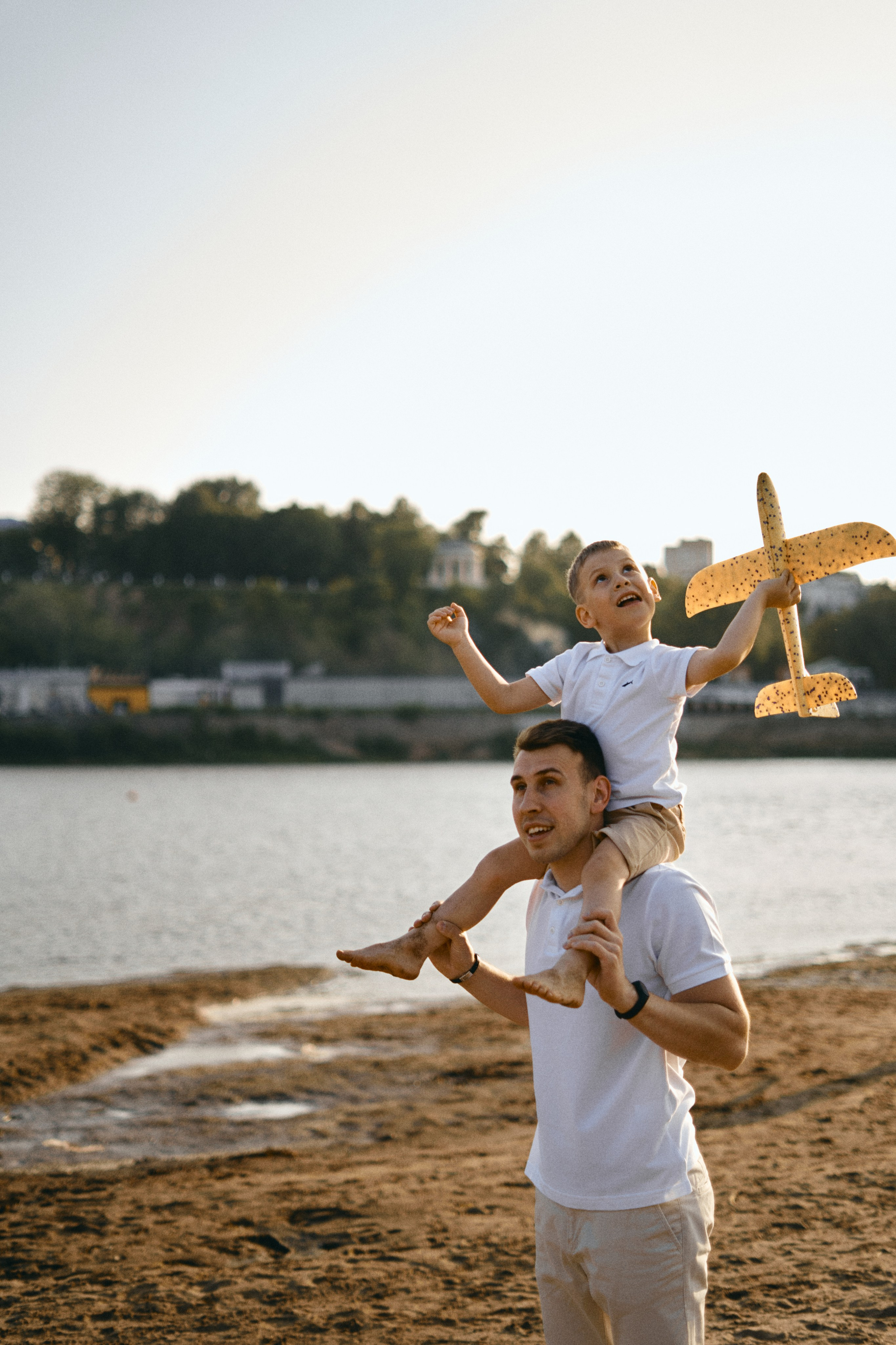 Пляж, ветер и объятия. Фотограф Киров Анжелика Некрасова