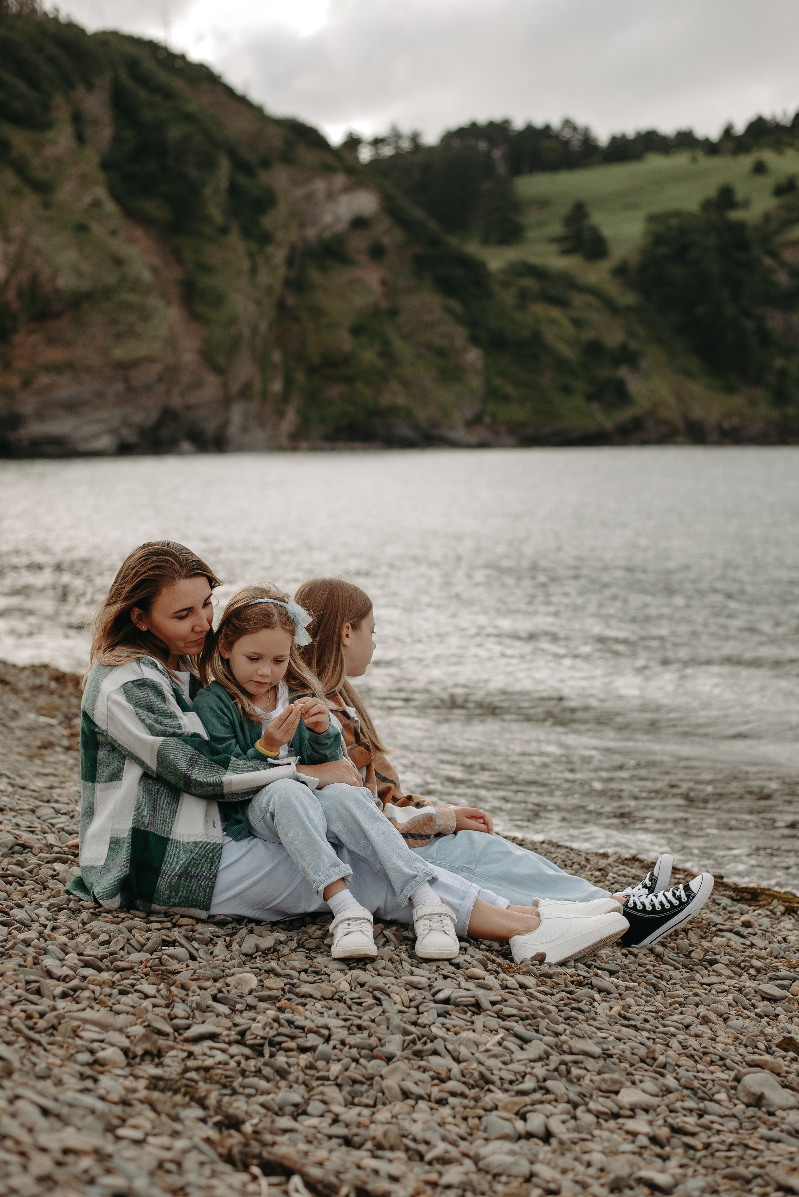 Наташа, Соня и Ксюша. Ирина Метелица фотограф на Шикотане