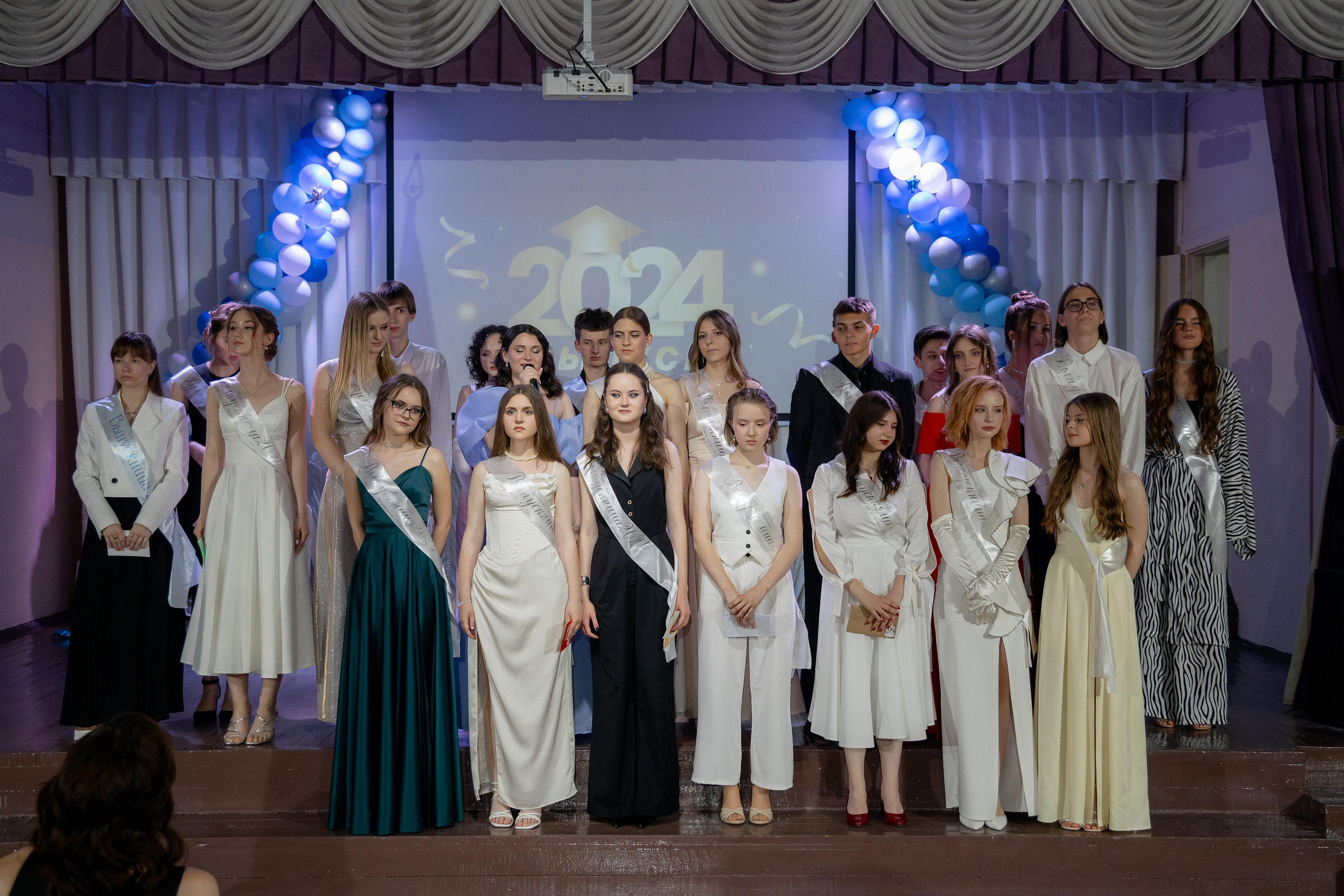 Школьный выпускной 2024 год в Соколе (Минск). Свадебный фотограф в Минске/Беларуси Сергей Спиридонов