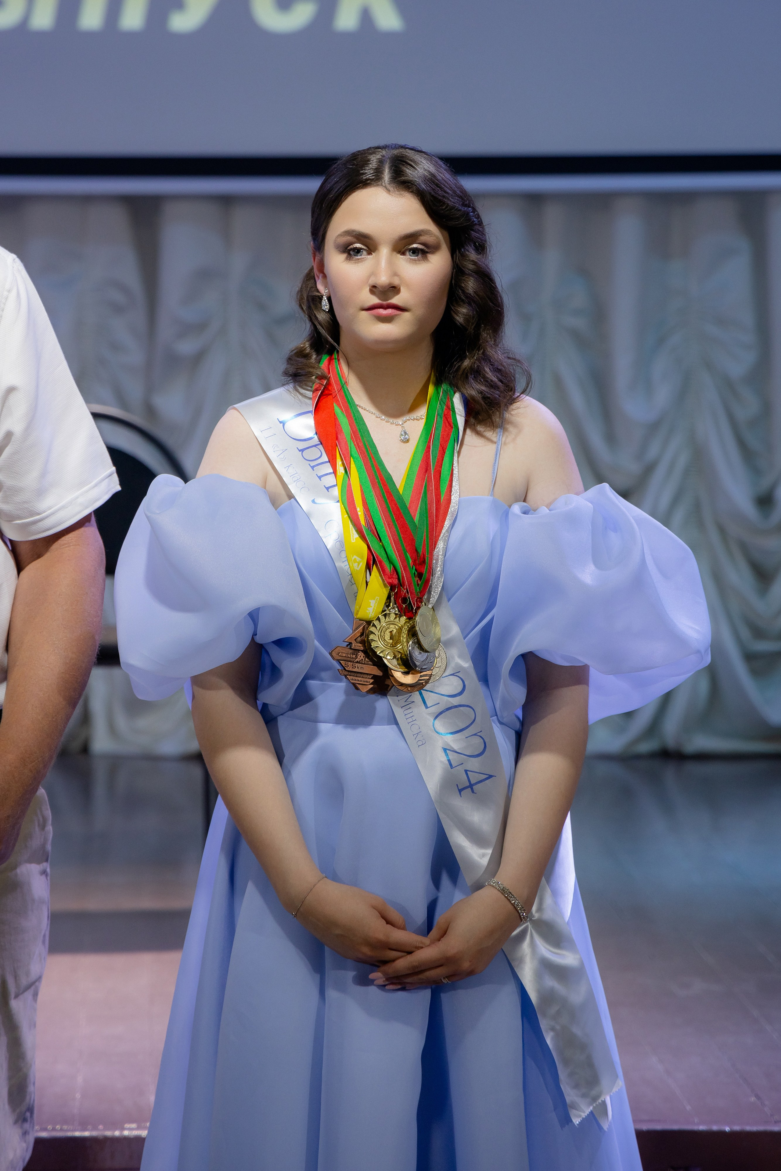 Школьный выпускной 2024 год в Соколе (Минск). Свадебный фотограф в Минске/Беларуси Сергей Спиридонов