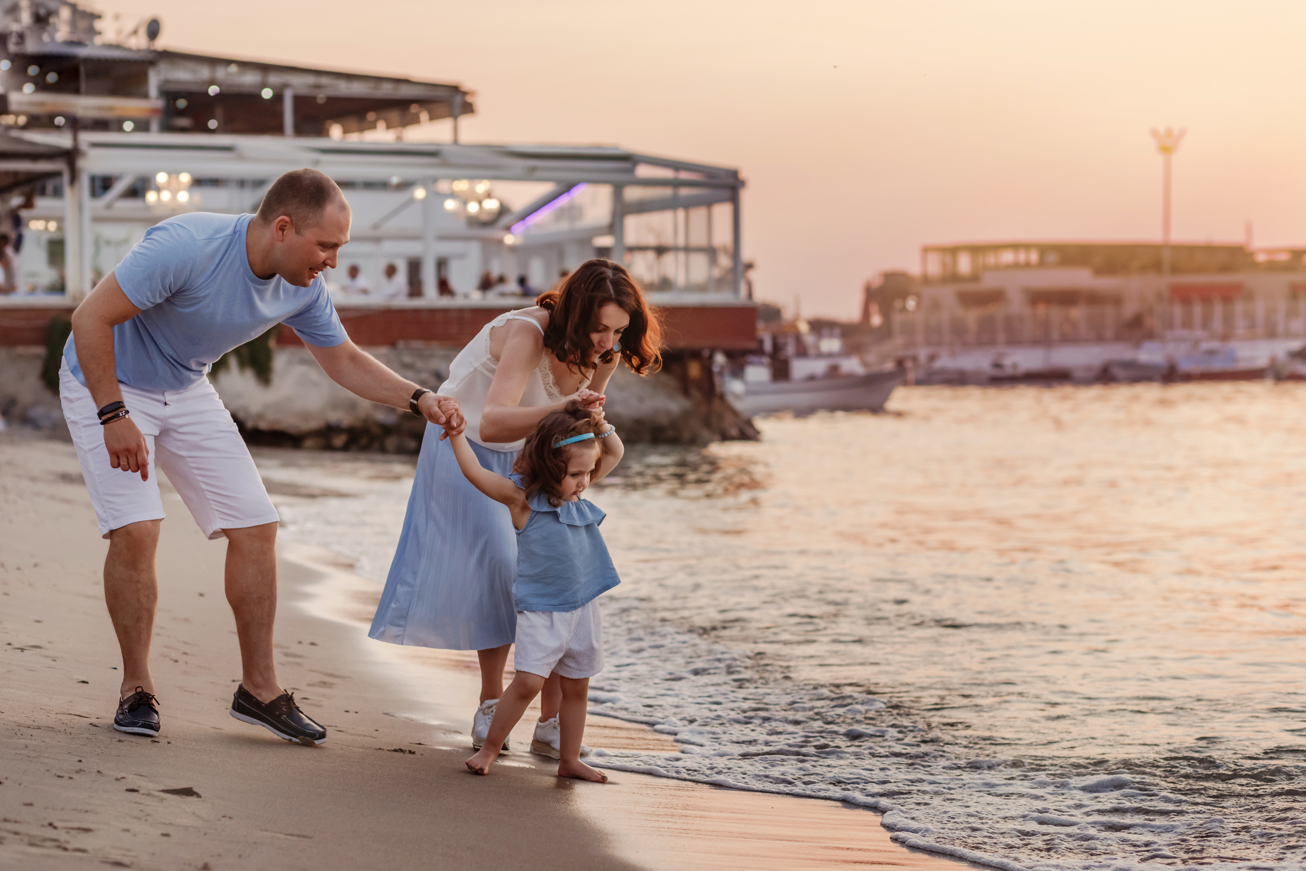 Family photoshoot in Kusadasi. Professional family and children’s photographer in Izmir Irina Eron