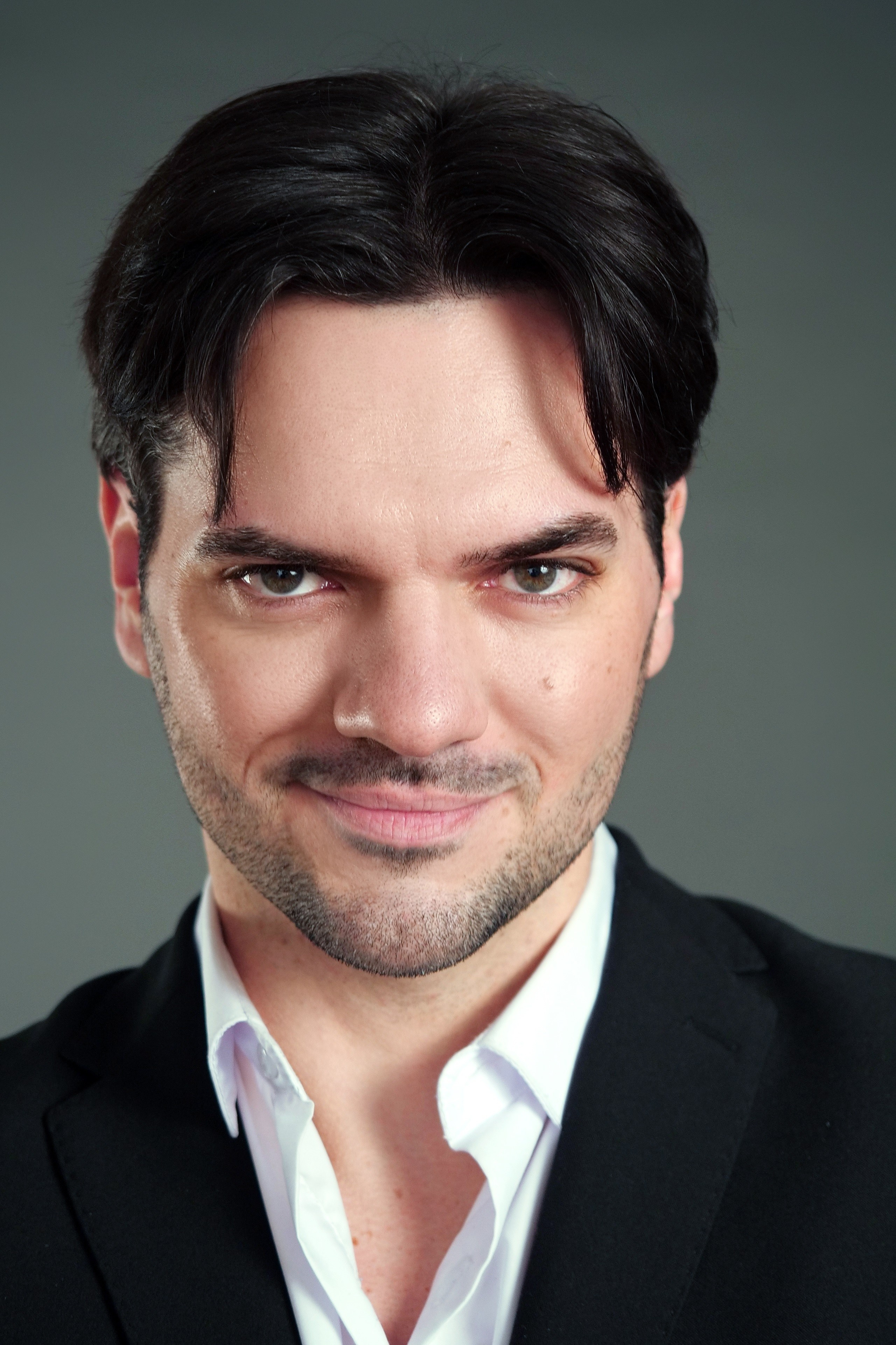 Александр, 190 см. KED Production — продакшн из СПб. Создаём фото, видео и контент, который помогает брендам и селлерам продавать больше