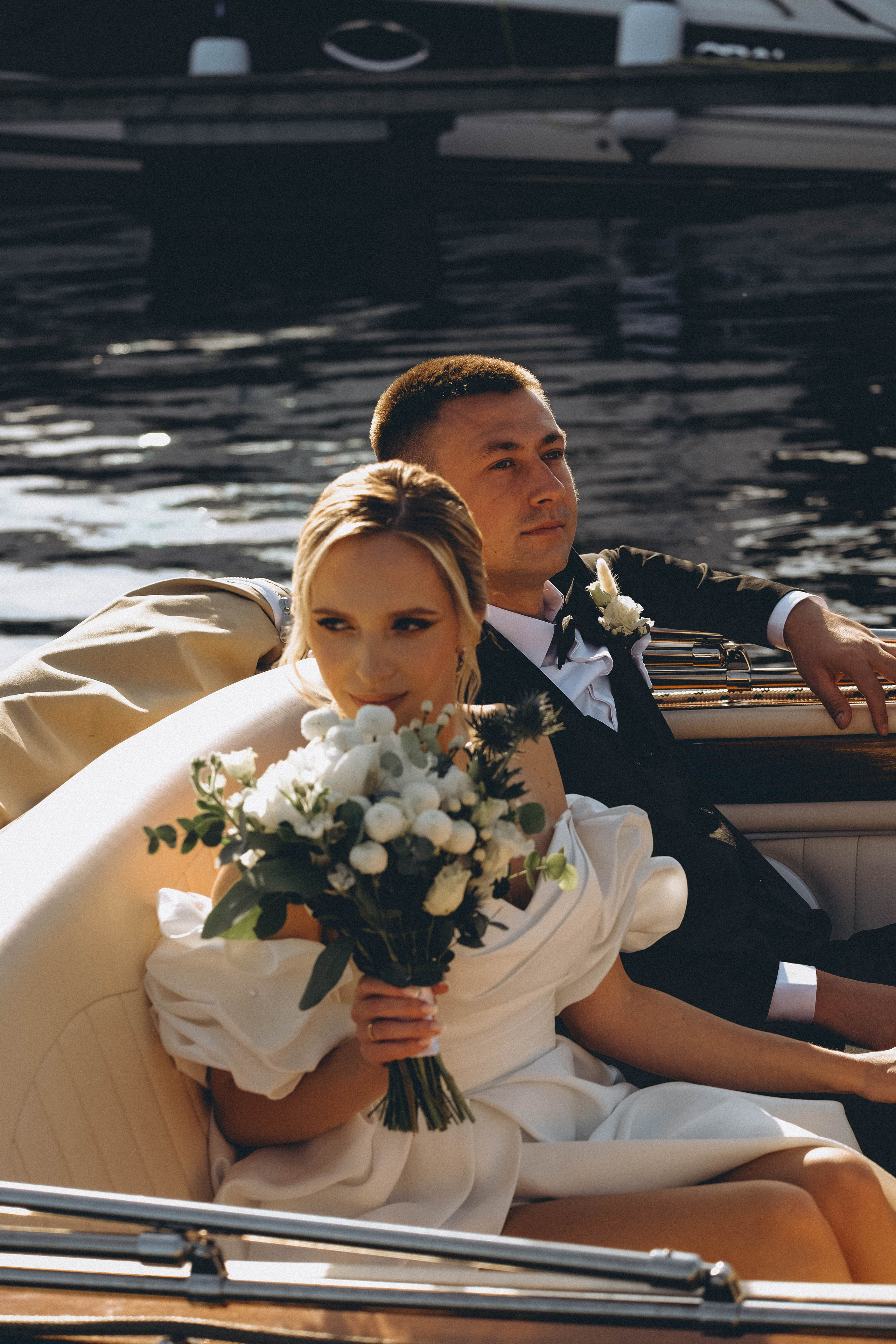 СВАДЕБГНАЯ ПРОГУЛКА ПО КАНАЛ САНКТ-ПЕТЕРБУРГА НА КАТЕРЕ. Профессиональный фотограф, Санкт-Петербург — Виктория Богомолова