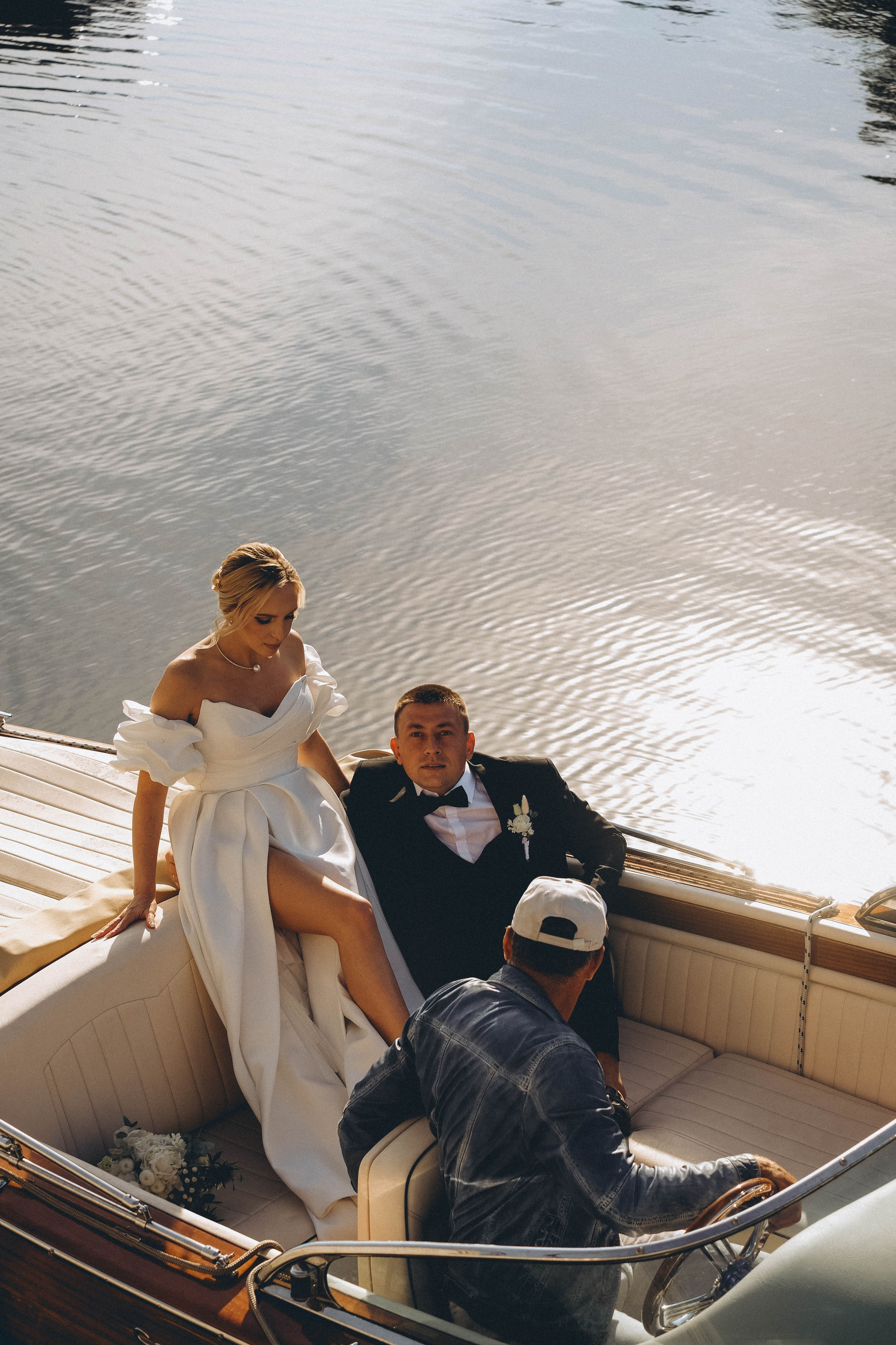 СВАДЕБГНАЯ ПРОГУЛКА ПО КАНАЛ САНКТ-ПЕТЕРБУРГА НА КАТЕРЕ. Профессиональный фотограф, Санкт-Петербург — Виктория Богомолова