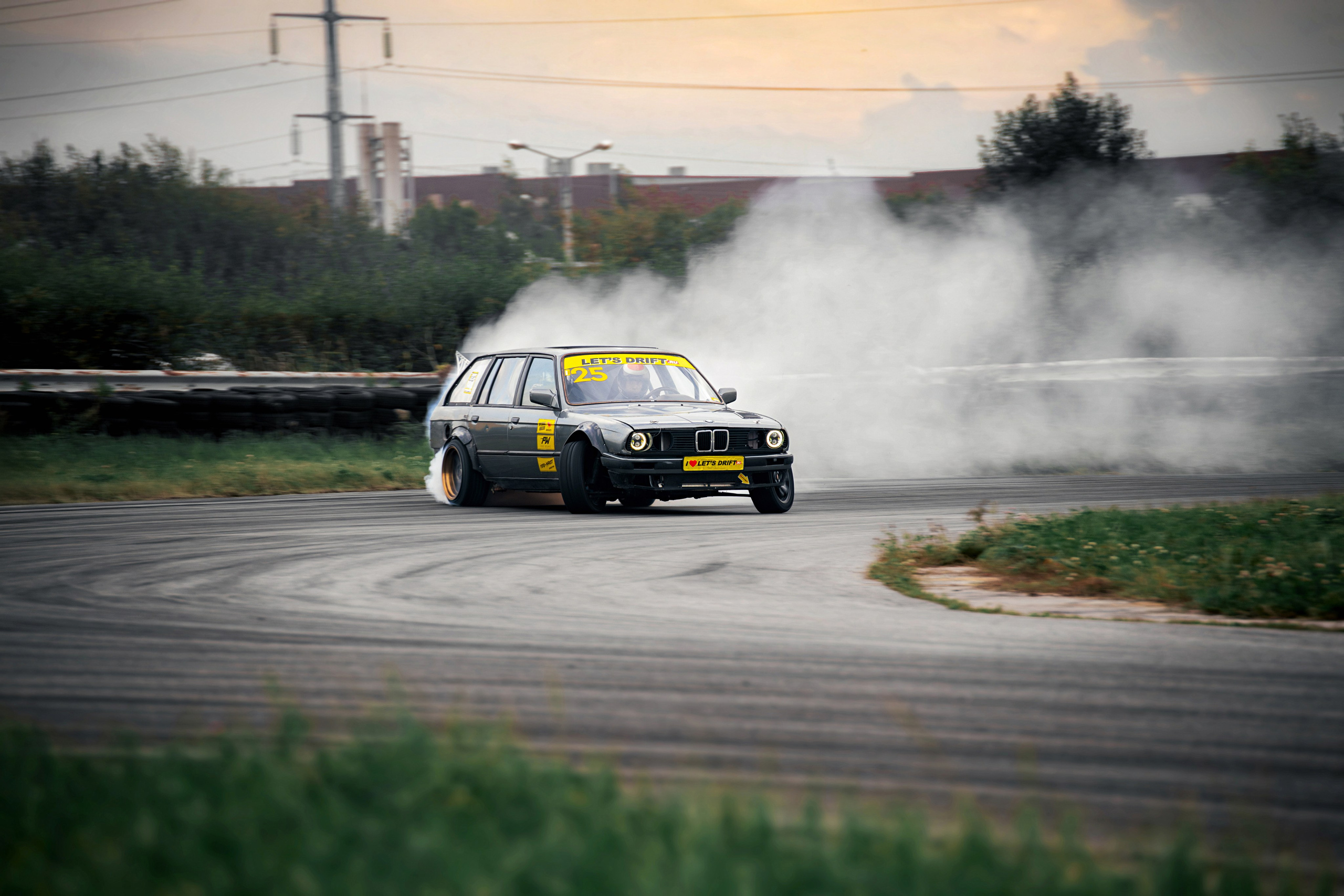 Фотосъемка дрифта в Санкт-Петербурге | Энергичные кадры для спортивных медиа