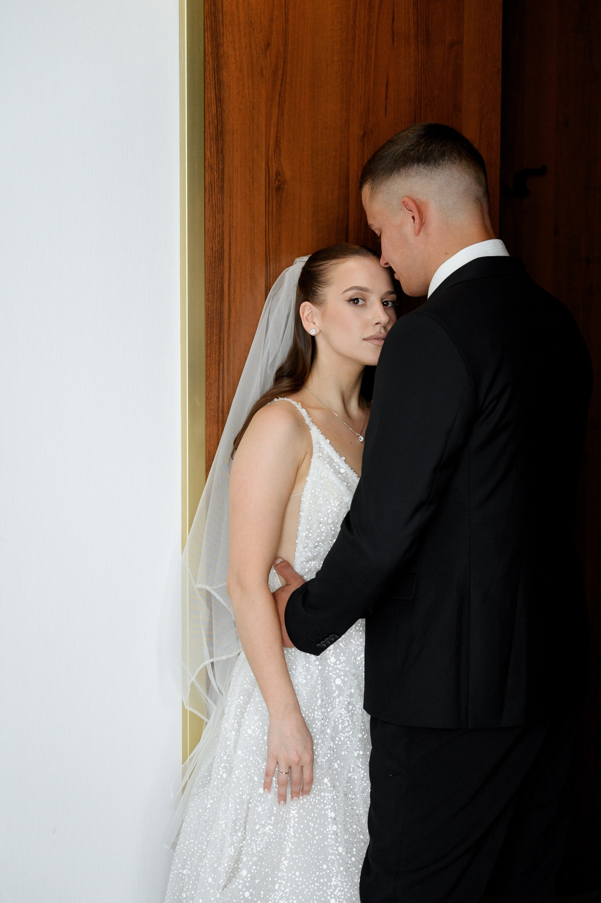 Антон и Виолета. Zhulanovilya