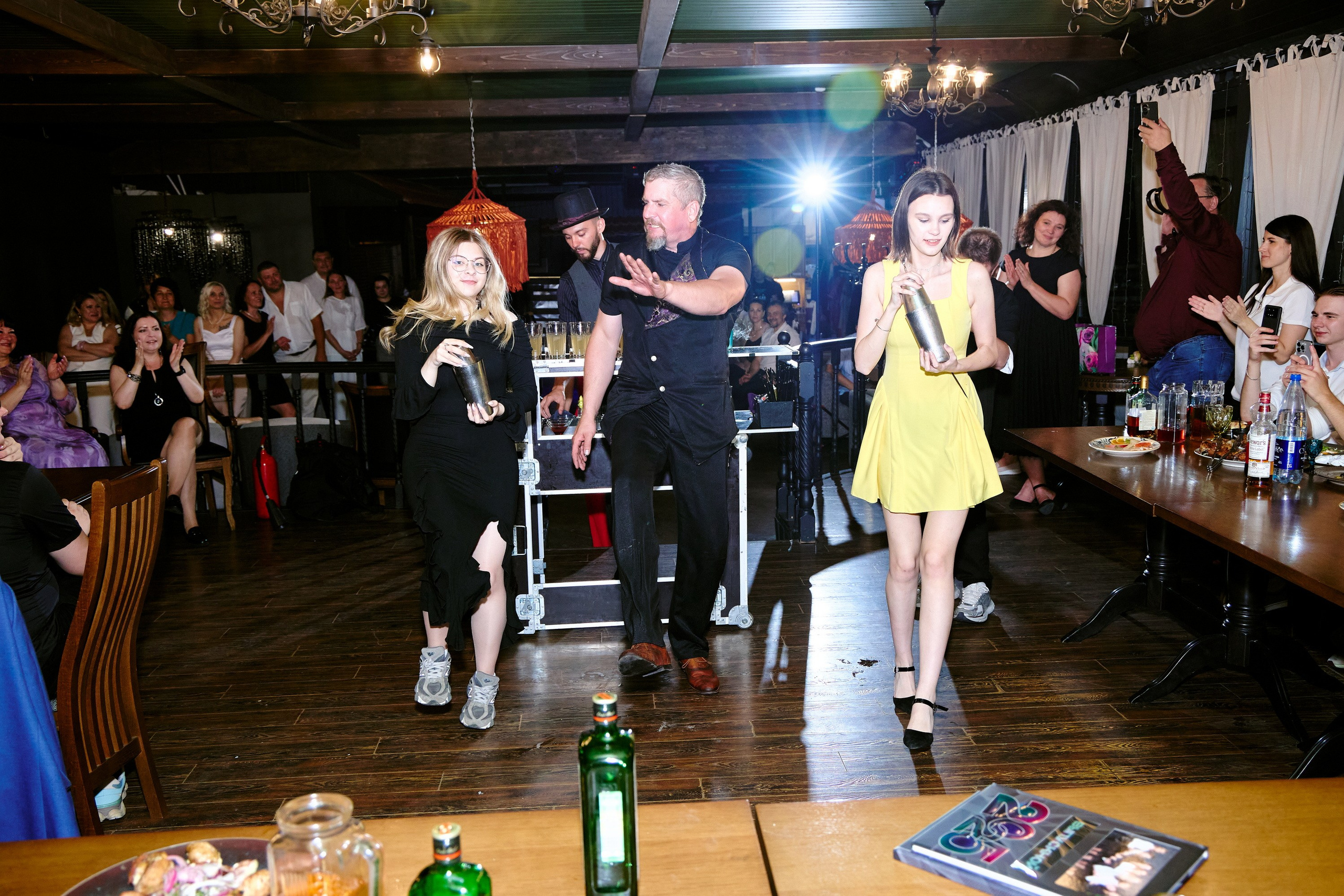 Выпускной 35 Сош. Фотограф Выпускные альбомы Таганрог Сергей Коробченко