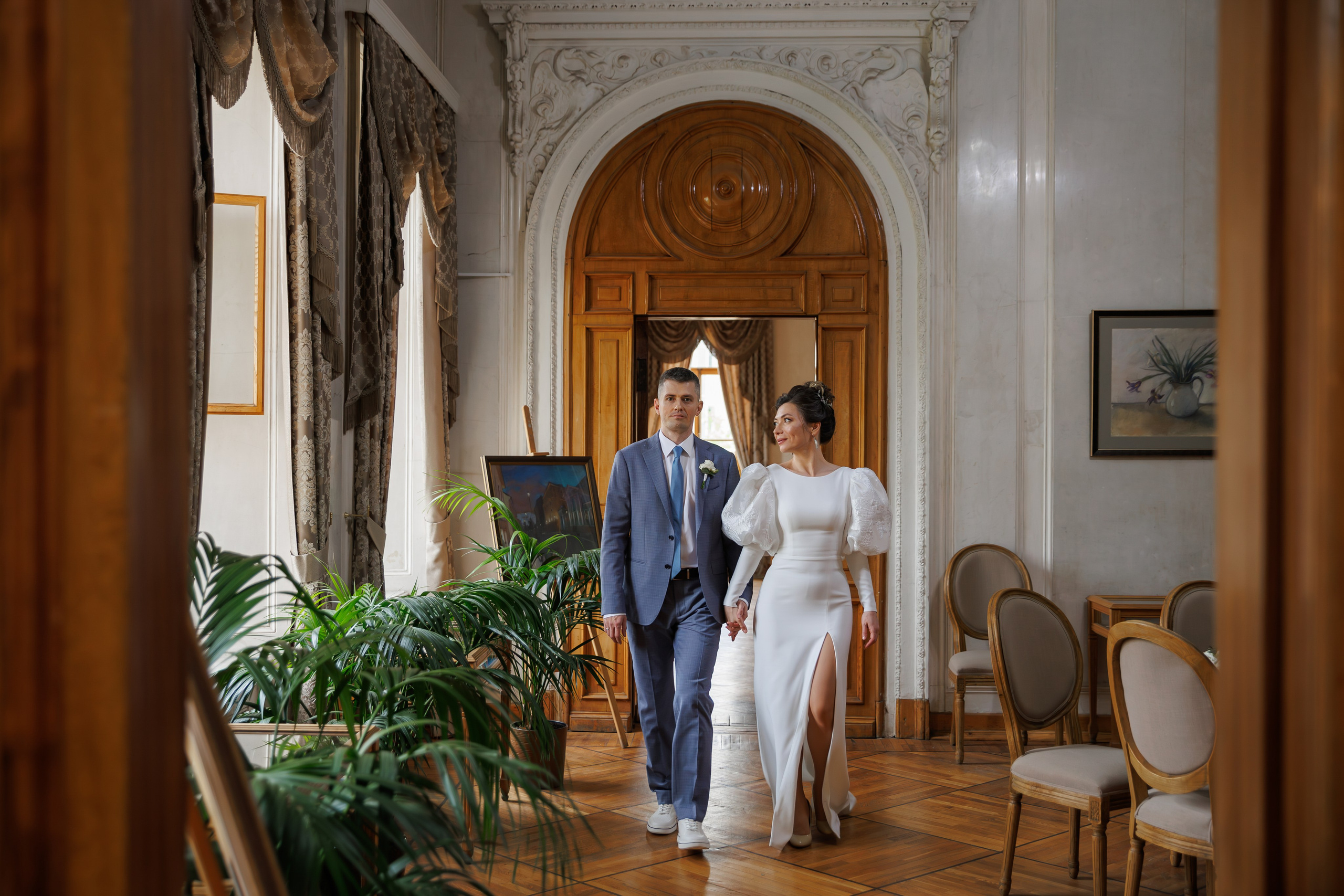 Свадебная фотосессия в библиотеке читальне им Пушкина. Свадебный фотограф Москва и МО Сергей Киржаев