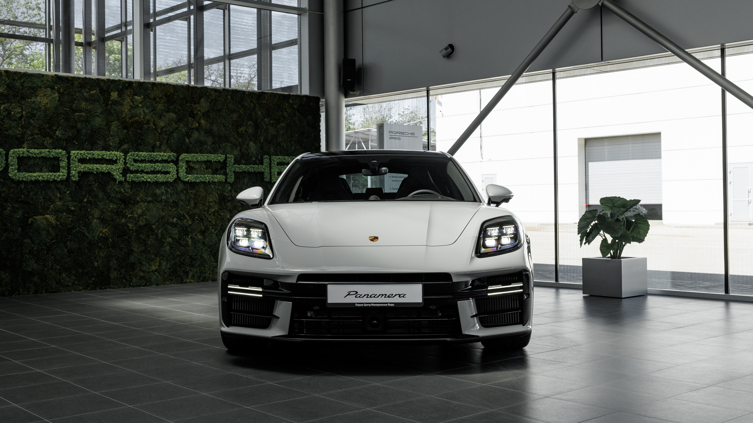 ДЦ PORSCHE Минеральные Воды. Фотограф Ставрополь Петр Голубенко