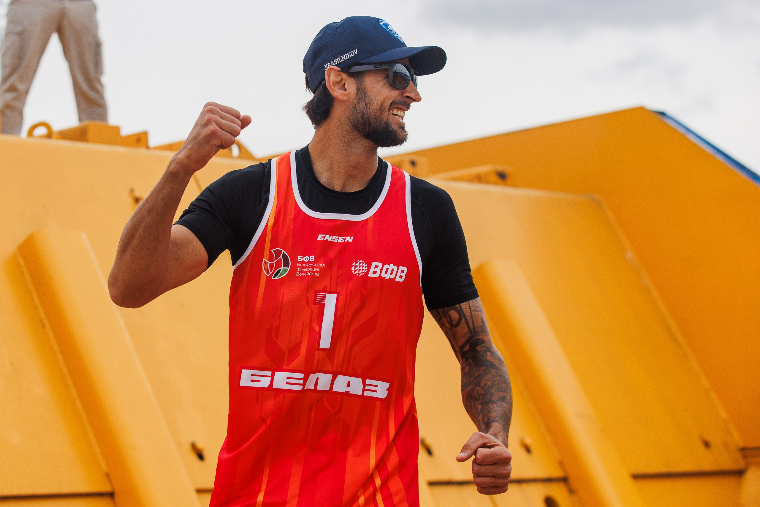 Пляжный волейбол на БелАЗе. Photographer Danil Aykin