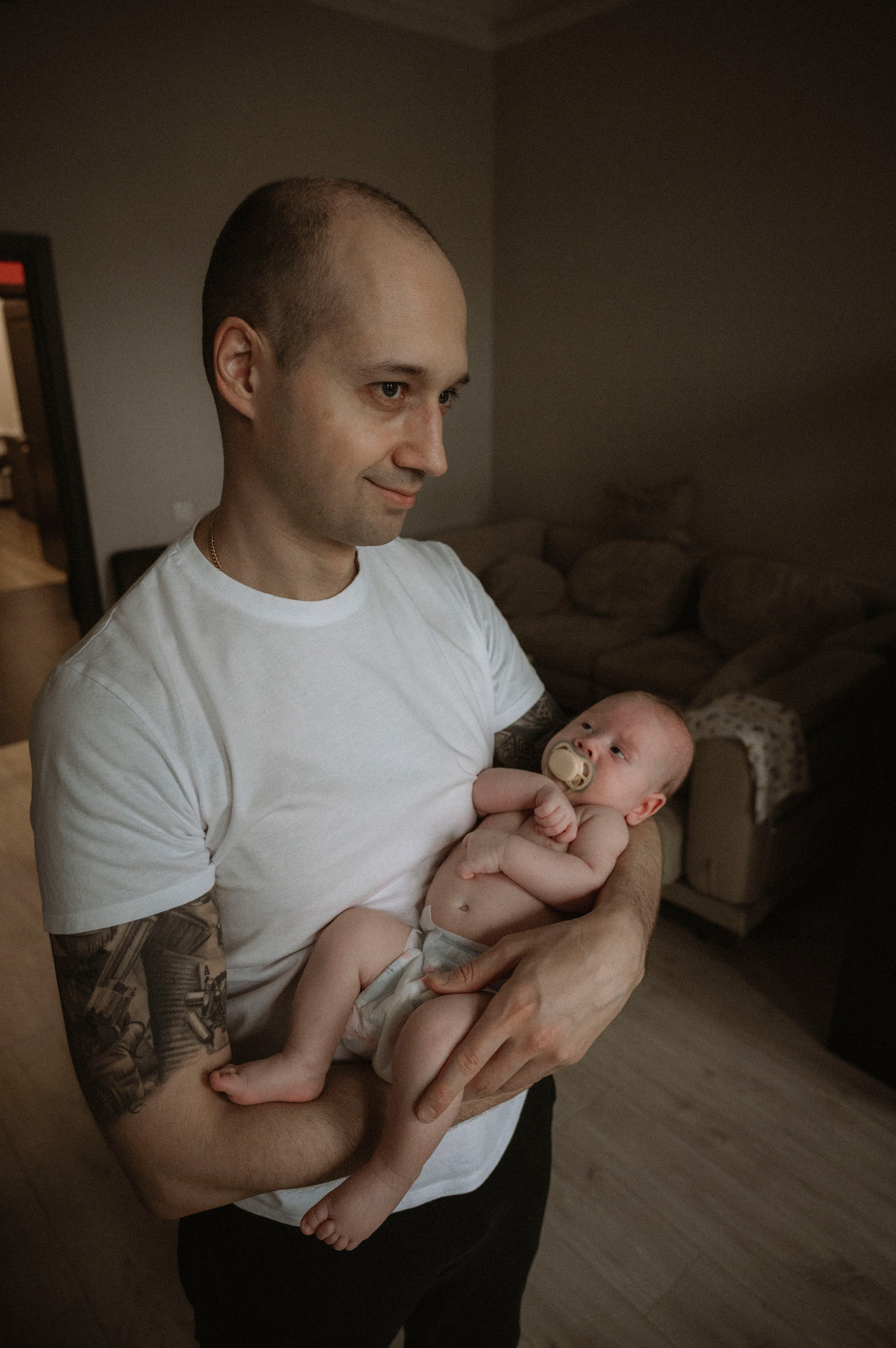 Семейная домашняя фотосессия. Профессиональный фотограф беременности в СПБ. Стильные фотосессии беременности в стиле минимализм и классическая фотография