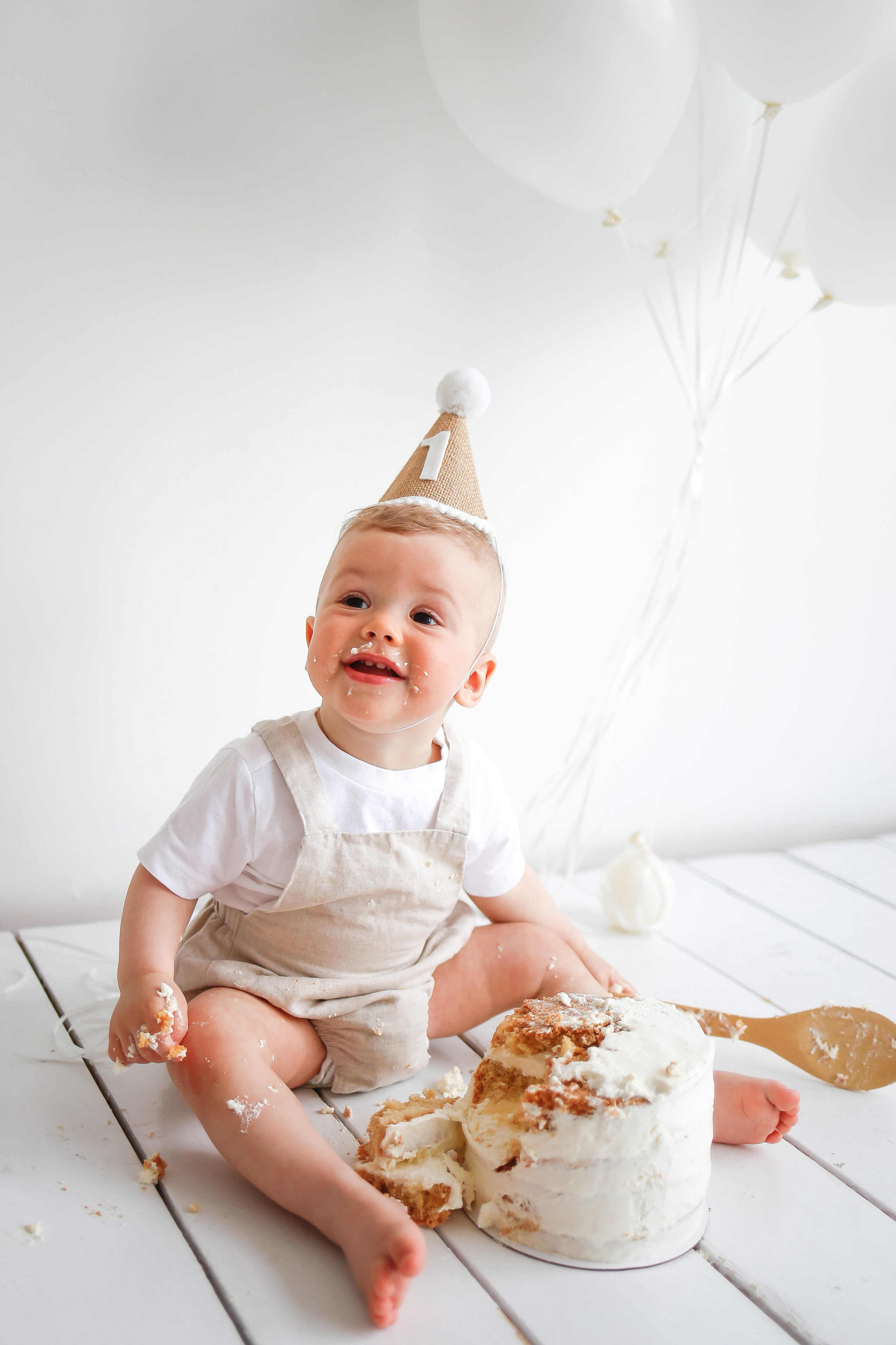 Крушение тортика на один годик. Детский и семейный фотограф Санкт-Петербург, фотосессия Спб