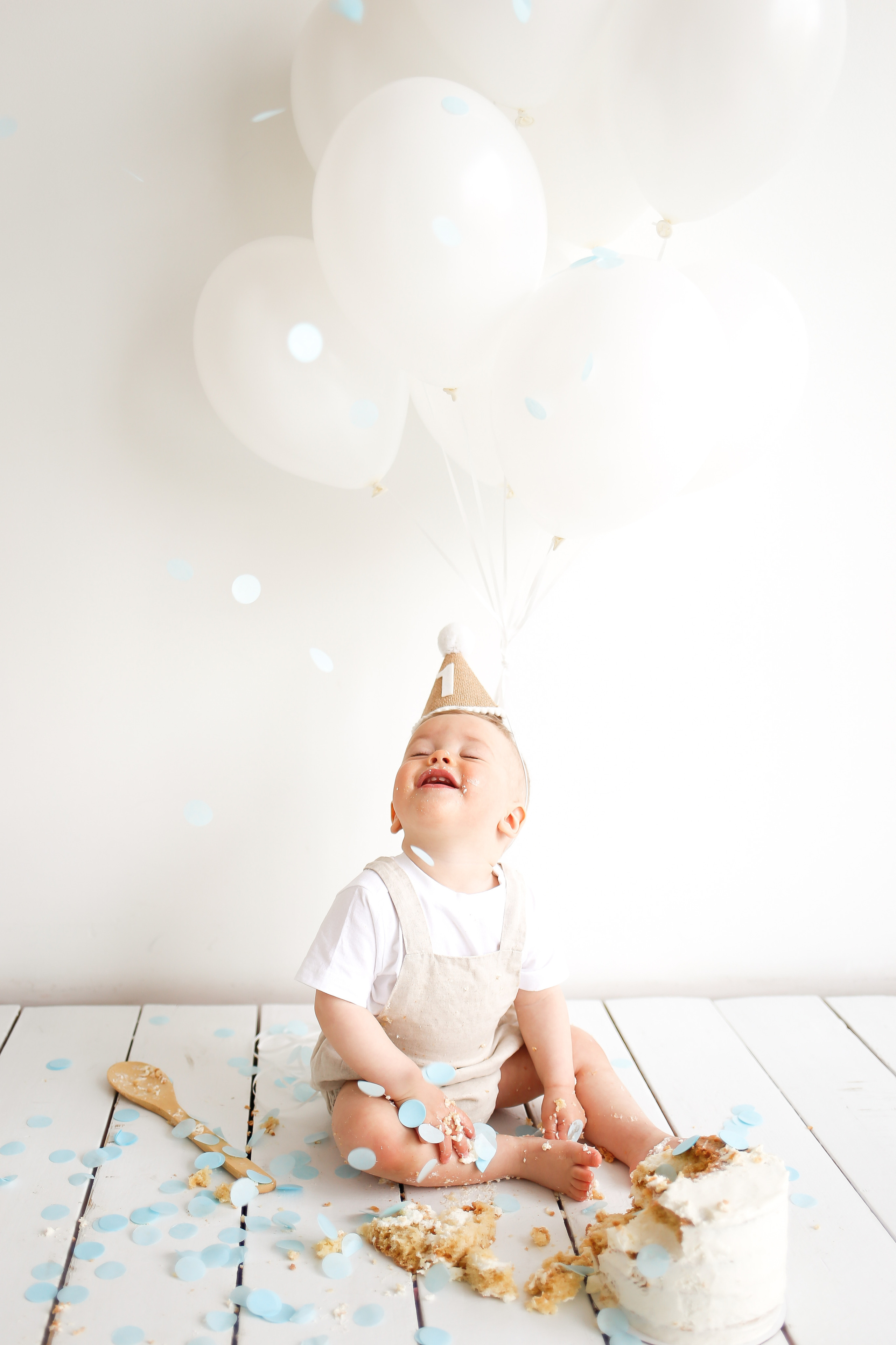 Крушение тортика на один годик. Детский и семейный фотограф Санкт-Петербург, фотосессия Спб