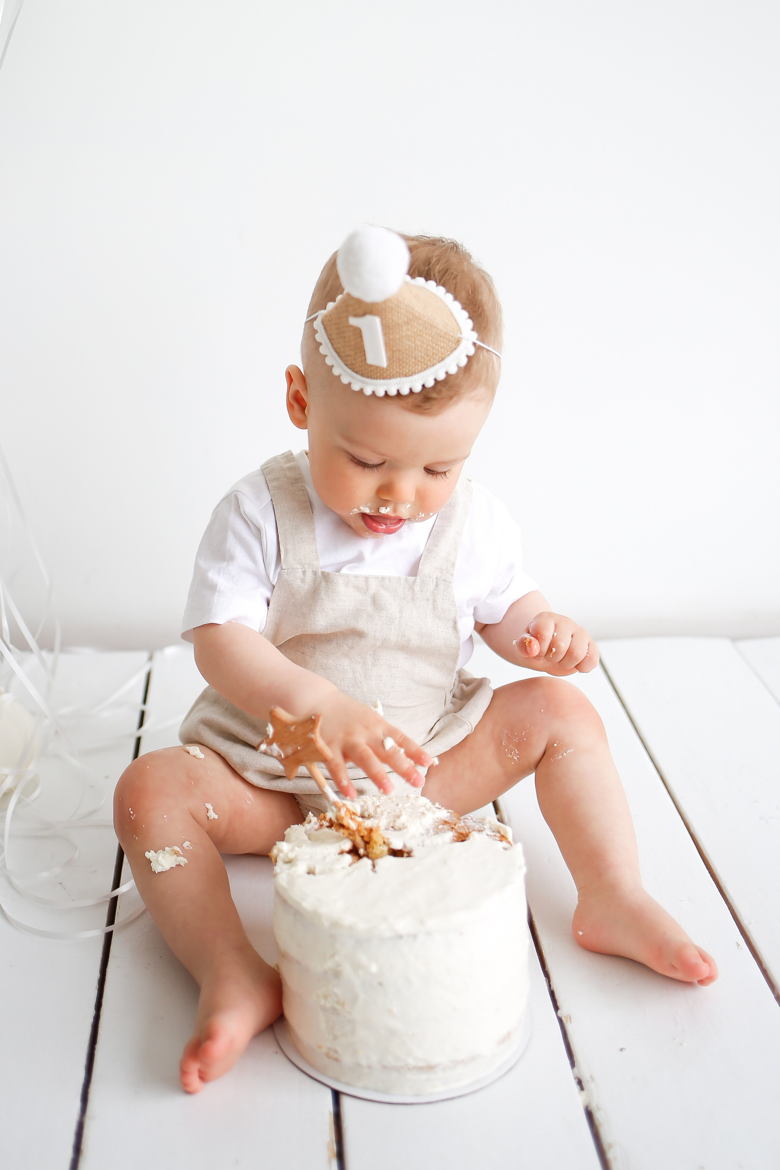 Крушение тортика на один годик. Детский и семейный фотограф Санкт-Петербург, фотосессия Спб