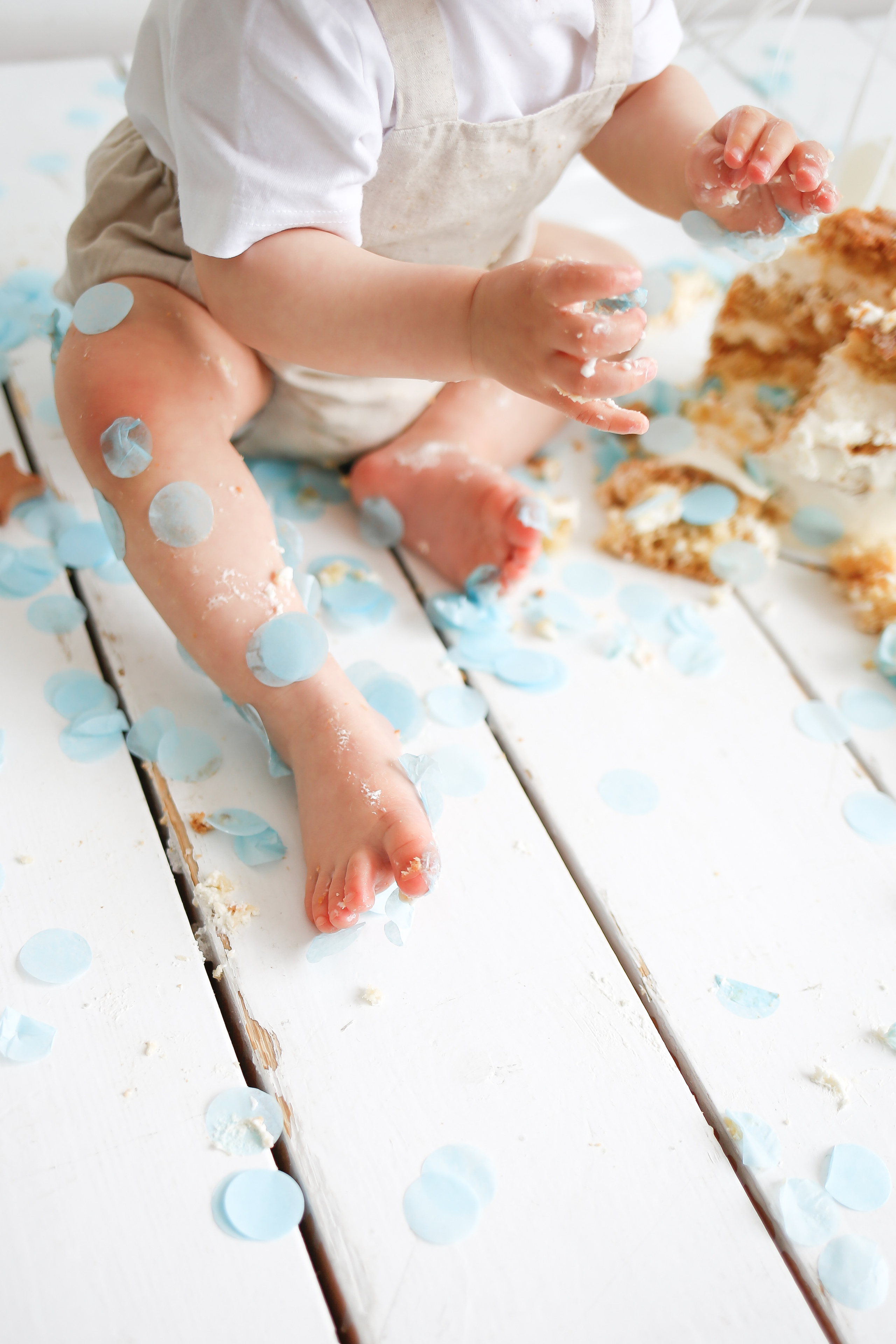 Крушение тортика на один годик. Детский и семейный фотограф Санкт-Петербург, фотосессия Спб