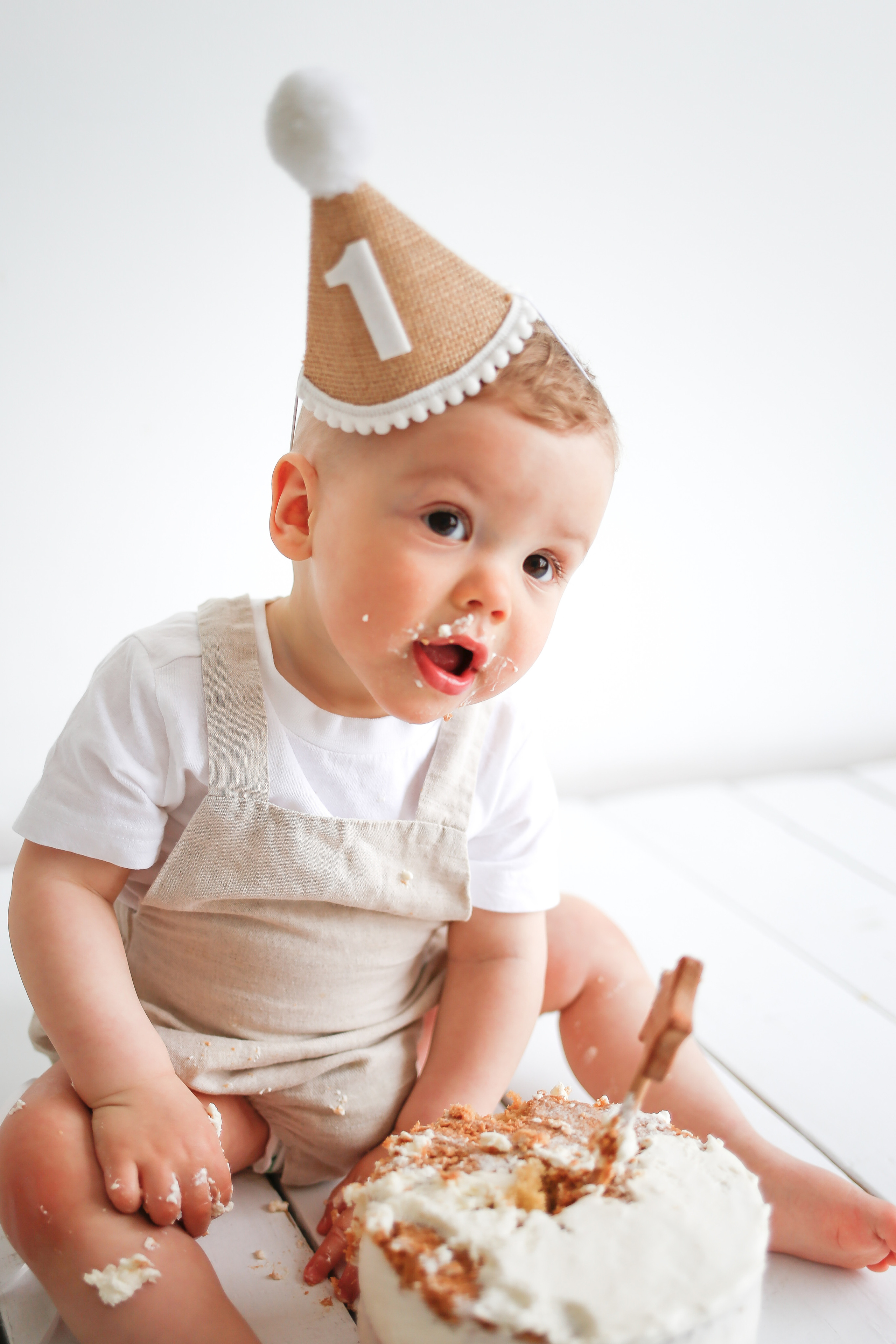 Крушение тортика на один годик. Детский и семейный фотограф Санкт-Петербург, фотосессия Спб