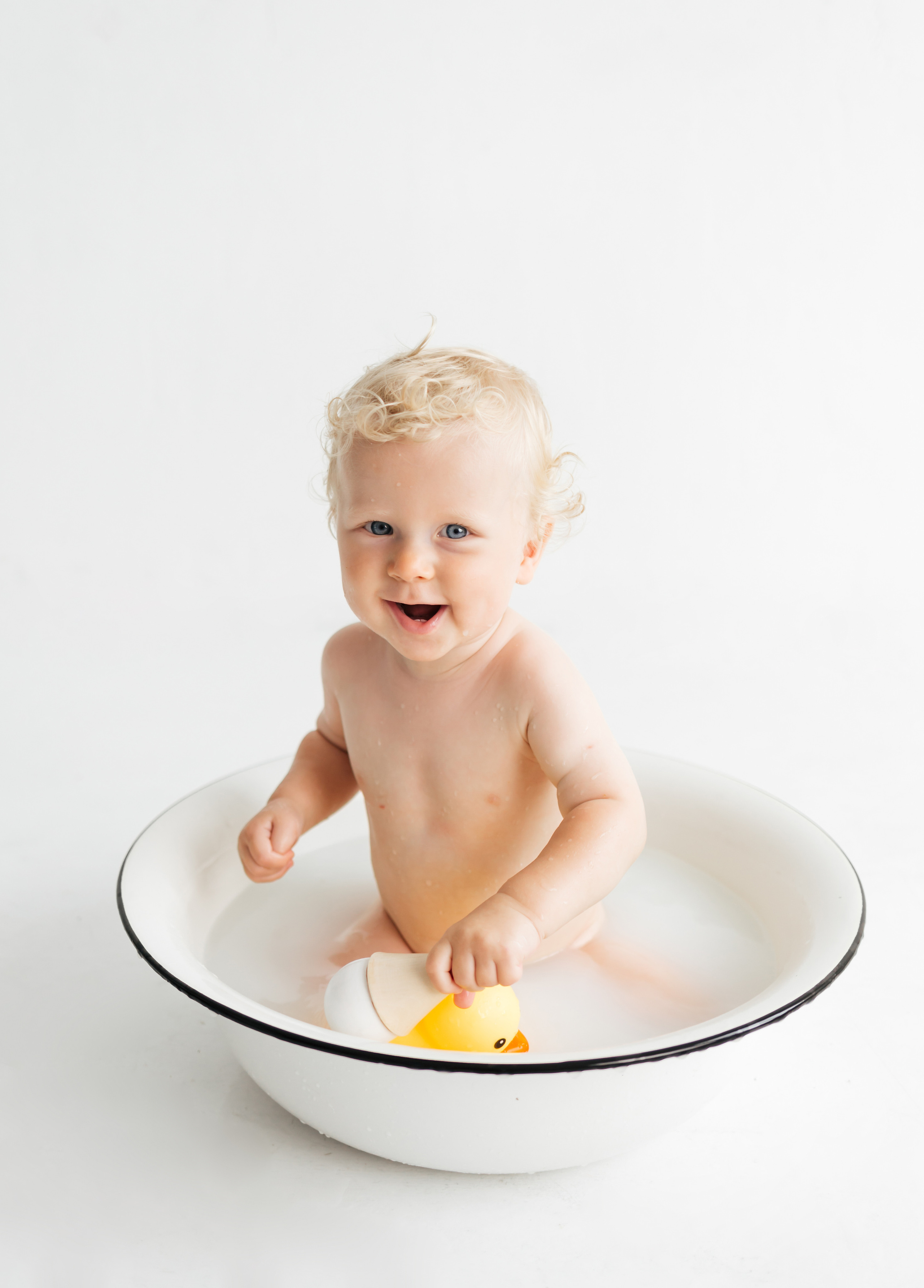 фотосессия крушение тортика, фотосессия на один годик, детский фотограф Спб