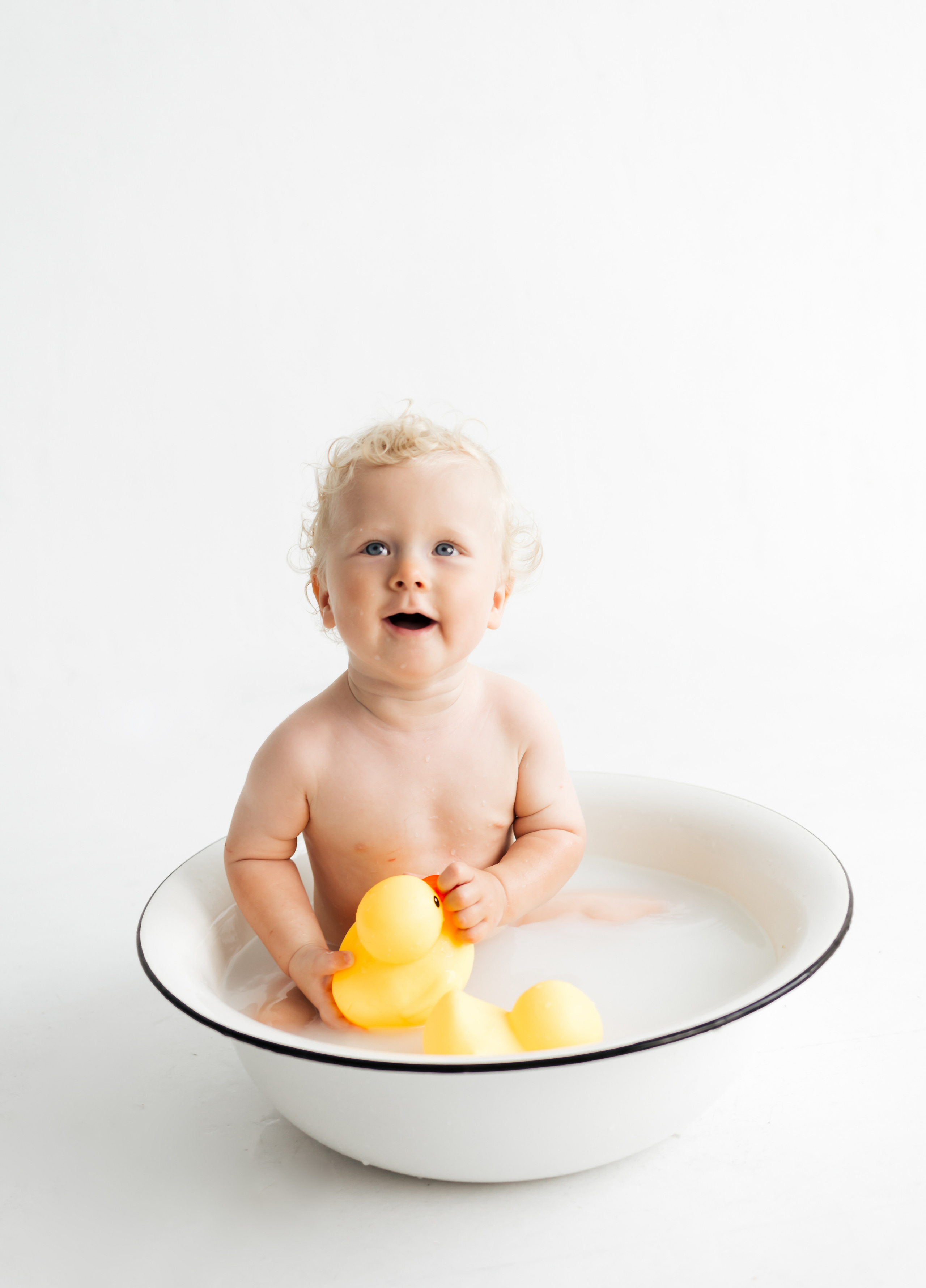 фотосессия крушение тортика, фотосессия на один годик, детский фотограф Спб