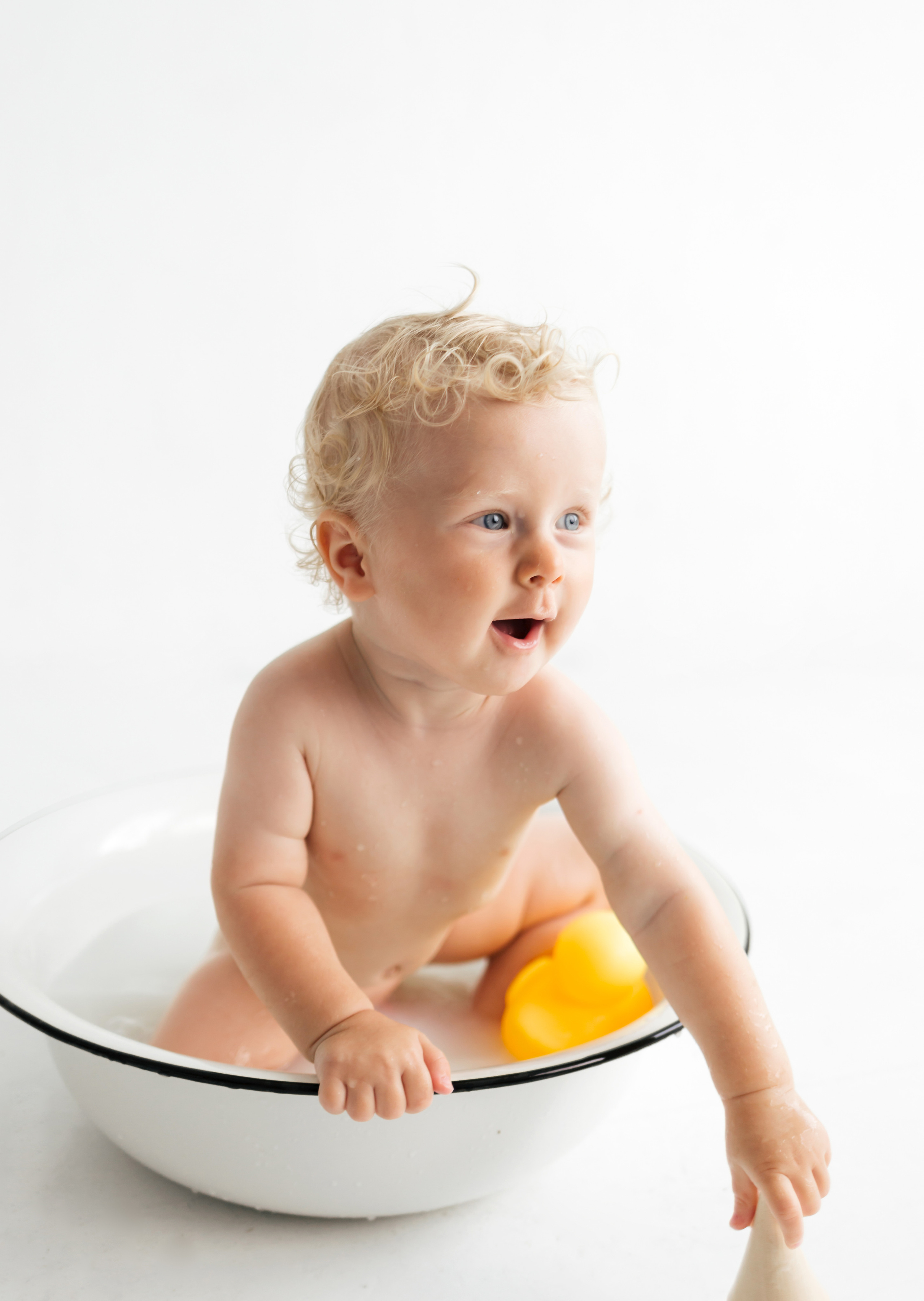 фотосессия крушение тортика, фотосессия на один годик, детский фотограф Спб