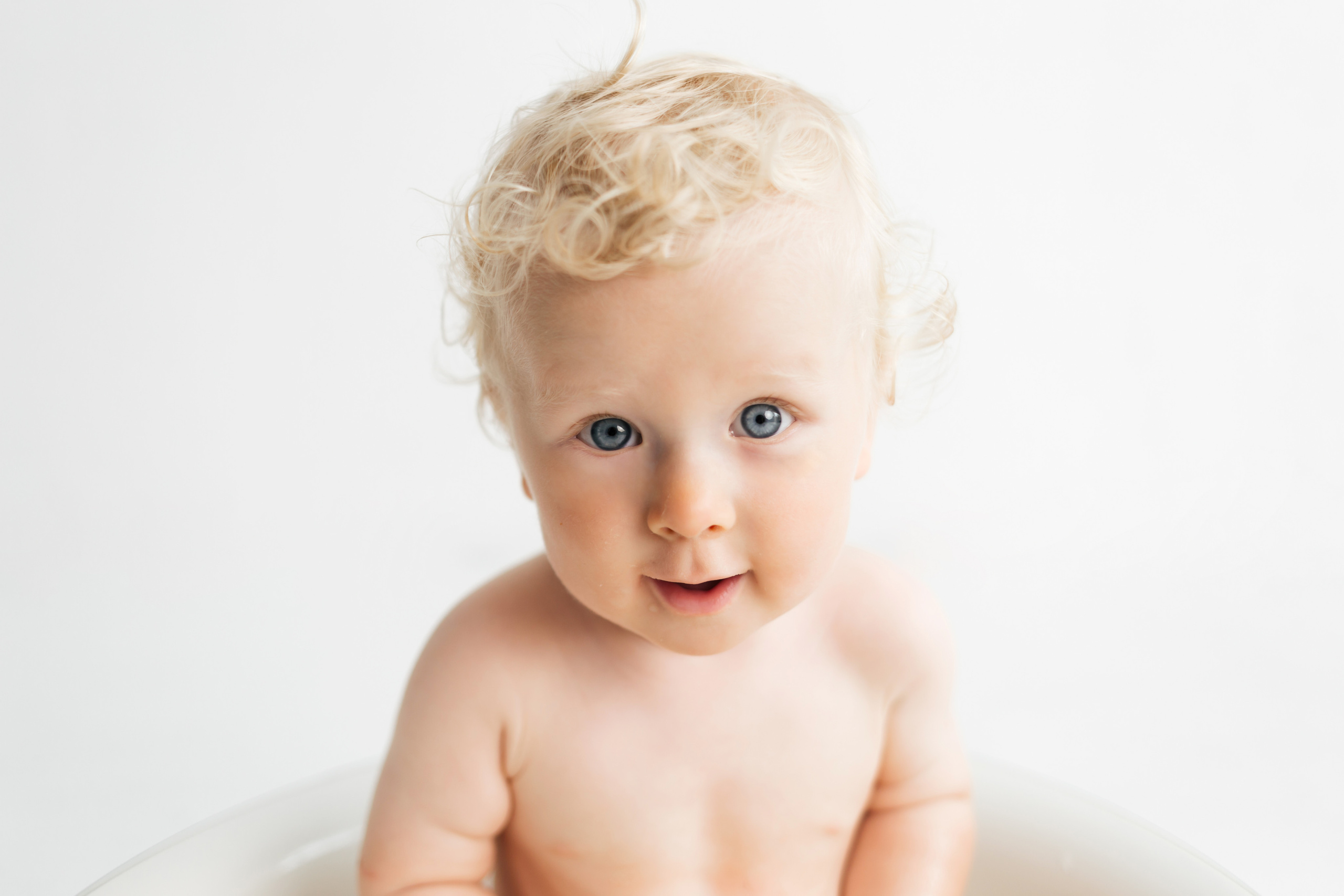 фотосессия крушение тортика, фотосессия на один годик, детский фотограф Спб