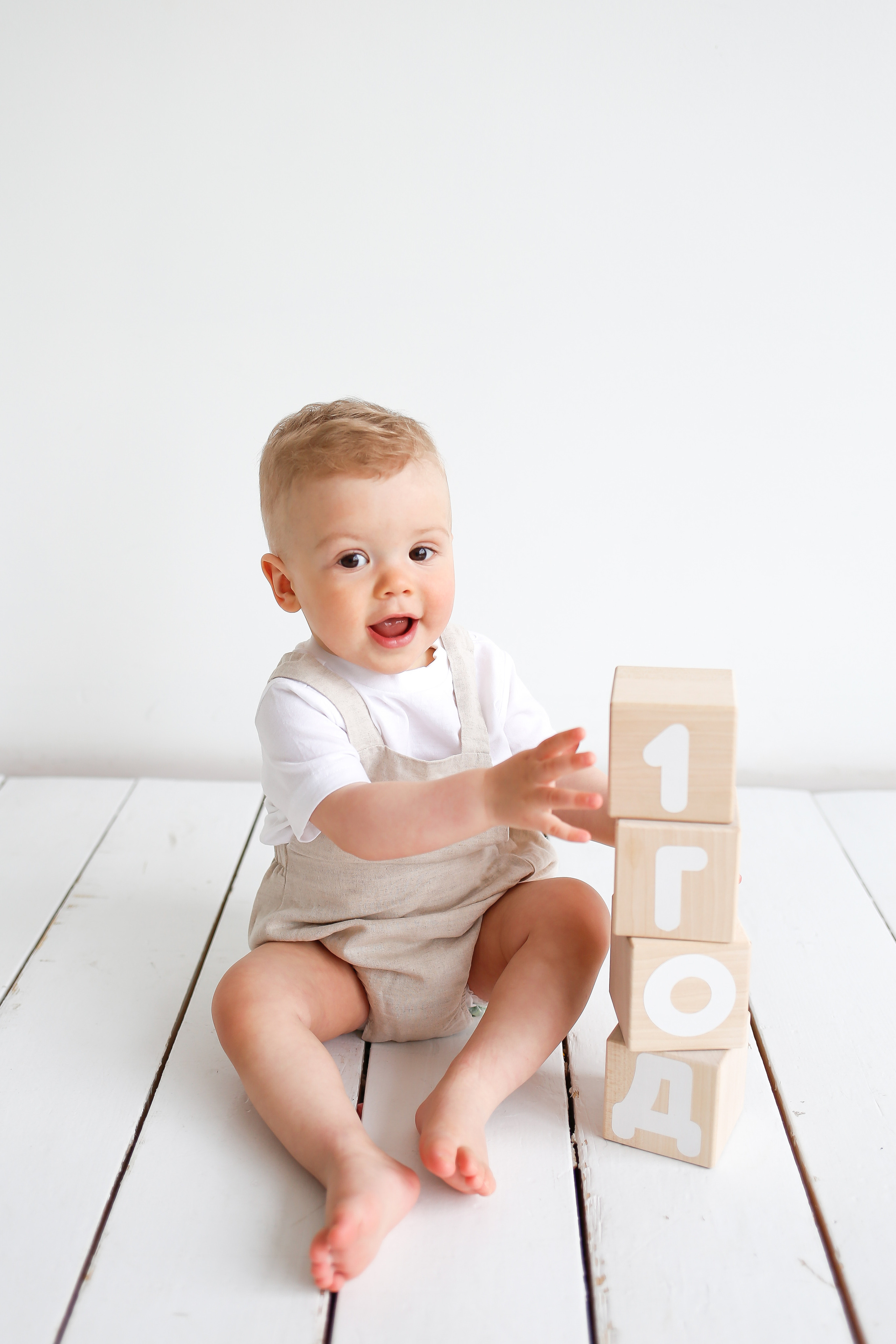 Крушение тортика на один годик. Детский и семейный фотограф Санкт-Петербург, фотосессия Спб