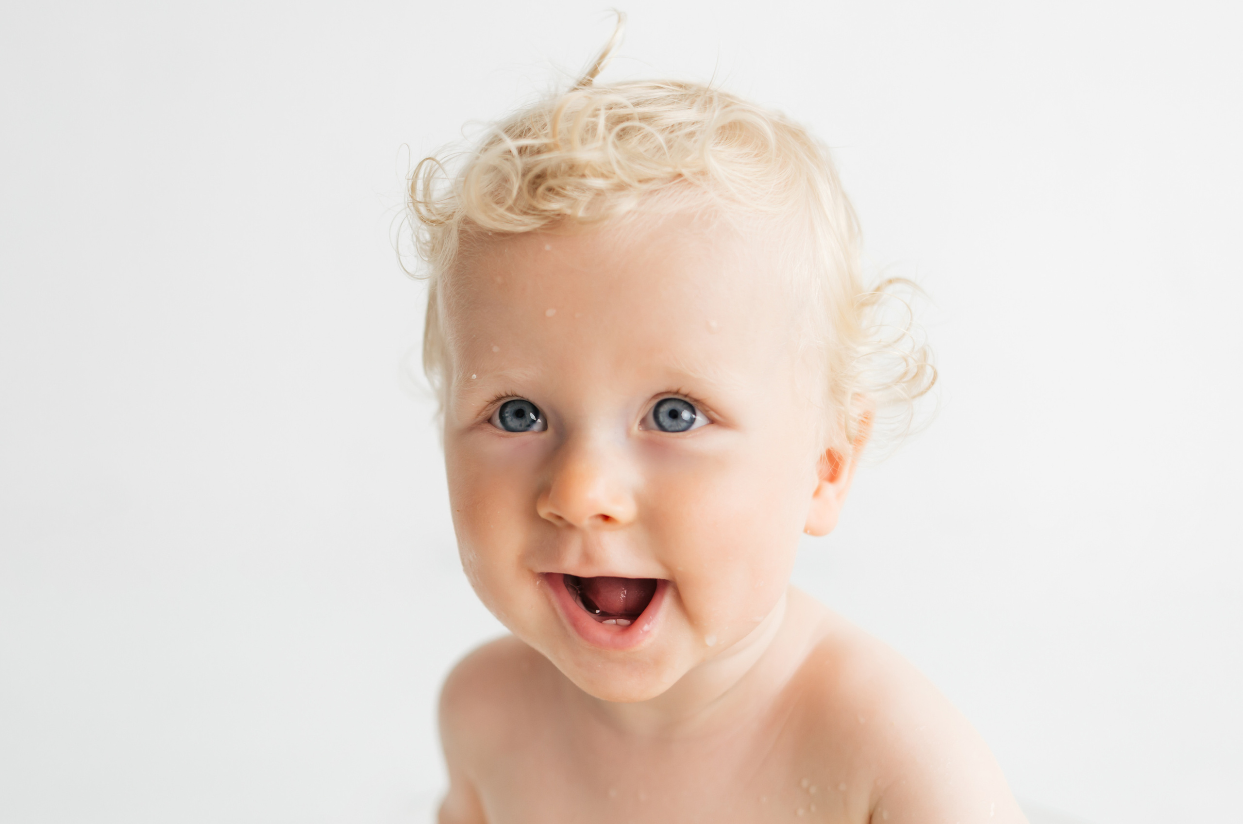 фотосессия крушение тортика, фотосессия на один годик, детский фотограф Спб