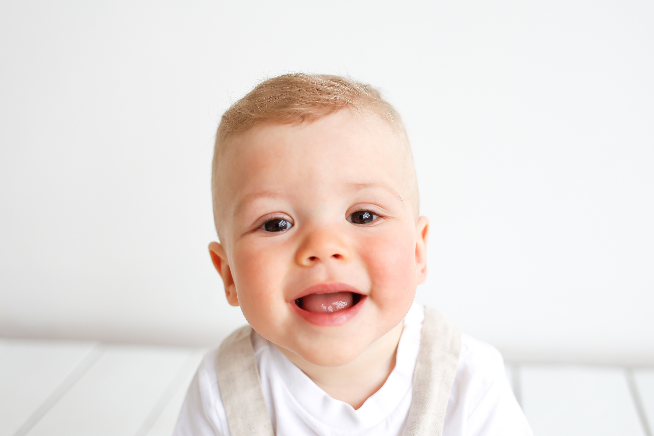 Крушение тортика на один годик. Детский и семейный фотограф Санкт-Петербург, фотосессия Спб