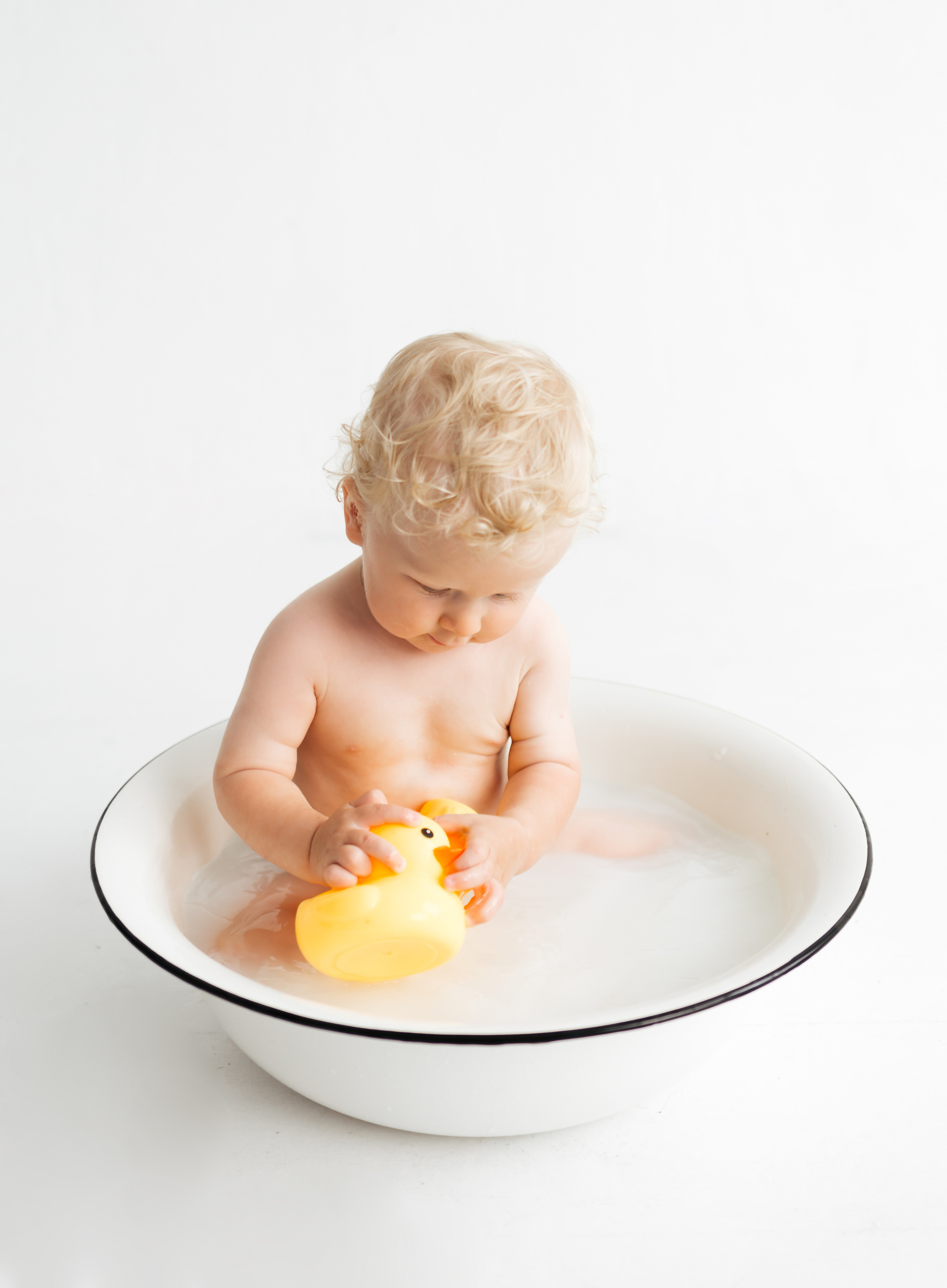 фотосессия крушение тортика, фотосессия на один годик, детский фотограф Спб